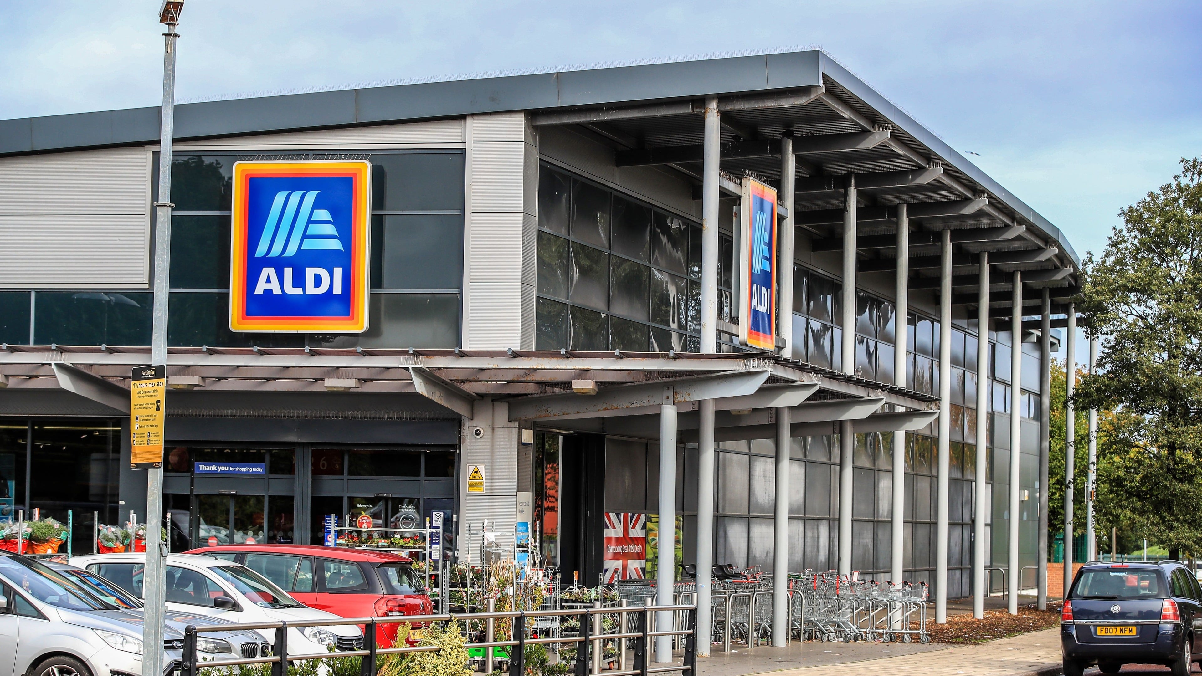 CMA proposes equal store-opening rules for Aldi and Lidl and other retailers