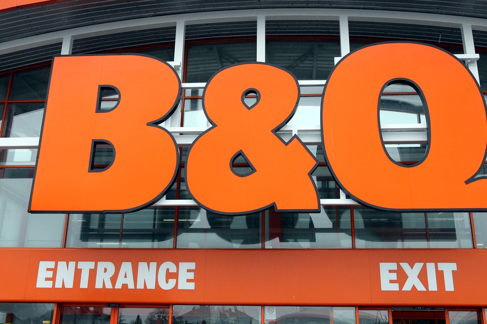 Boss of B&Q owner Kingfisher quitting to head up Netherlands-based ...