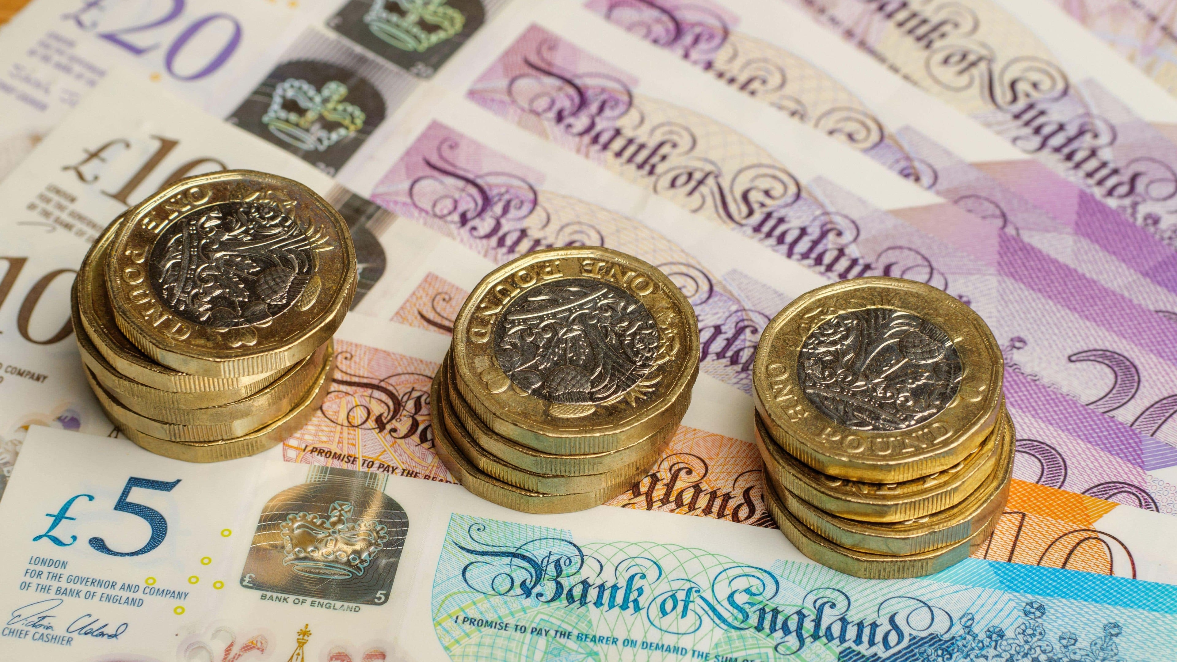 Bank of England expected to hold interest rates amid rising inflation