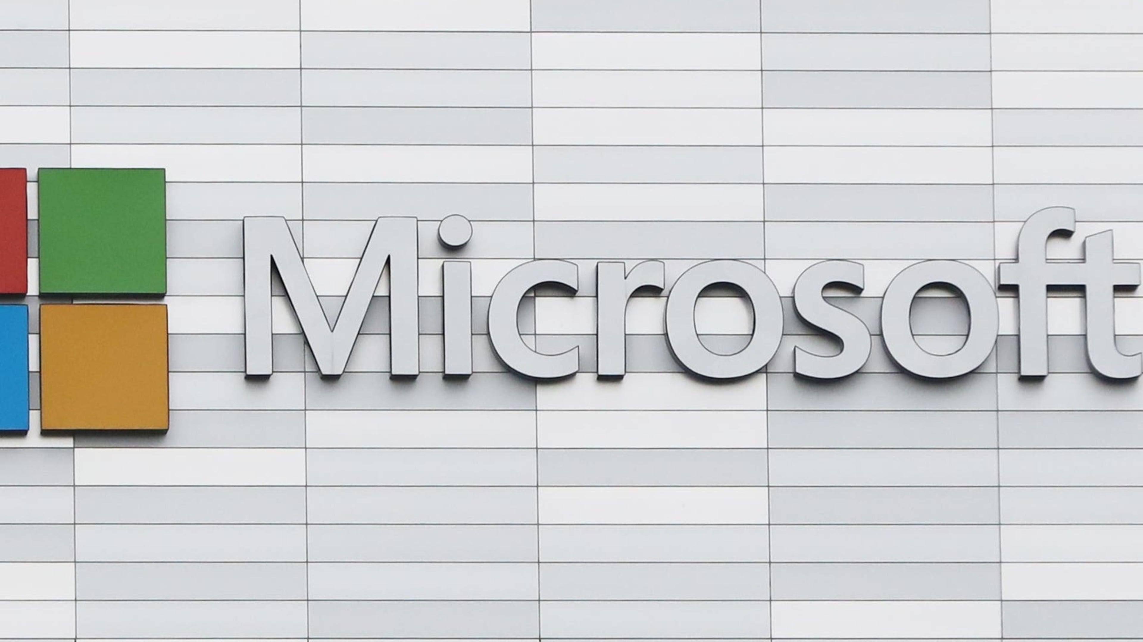 UK to regulate cloud providers including Microsoft and Google for financial stability