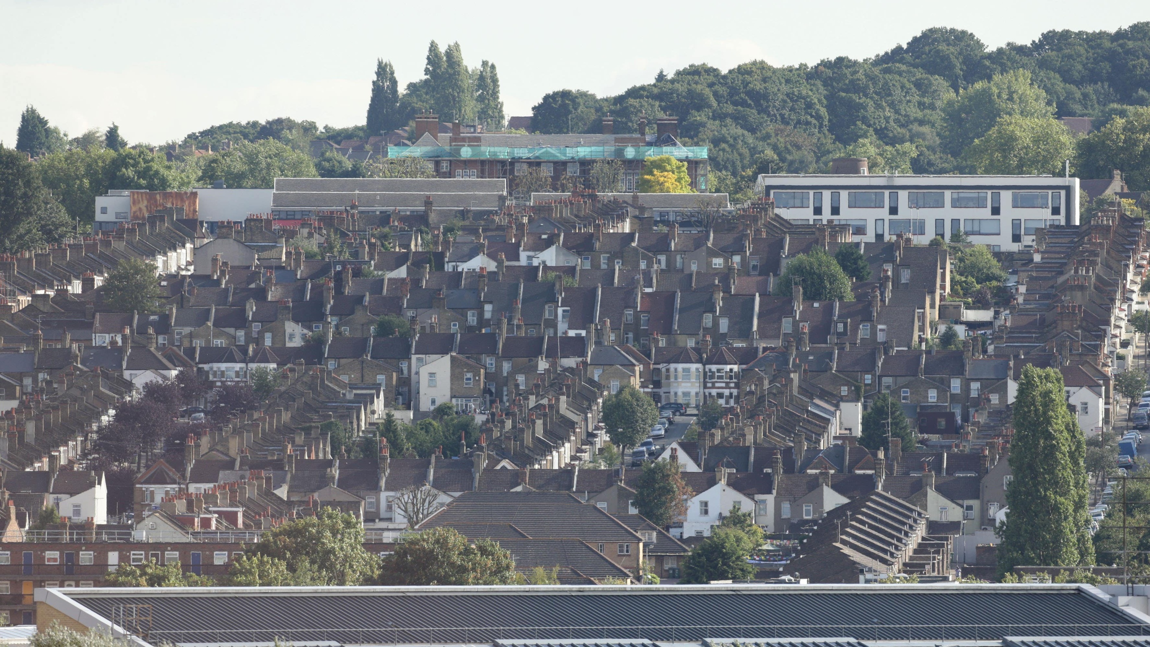 UK holds base rate, with expectations mortgage lenders may cut rates soon