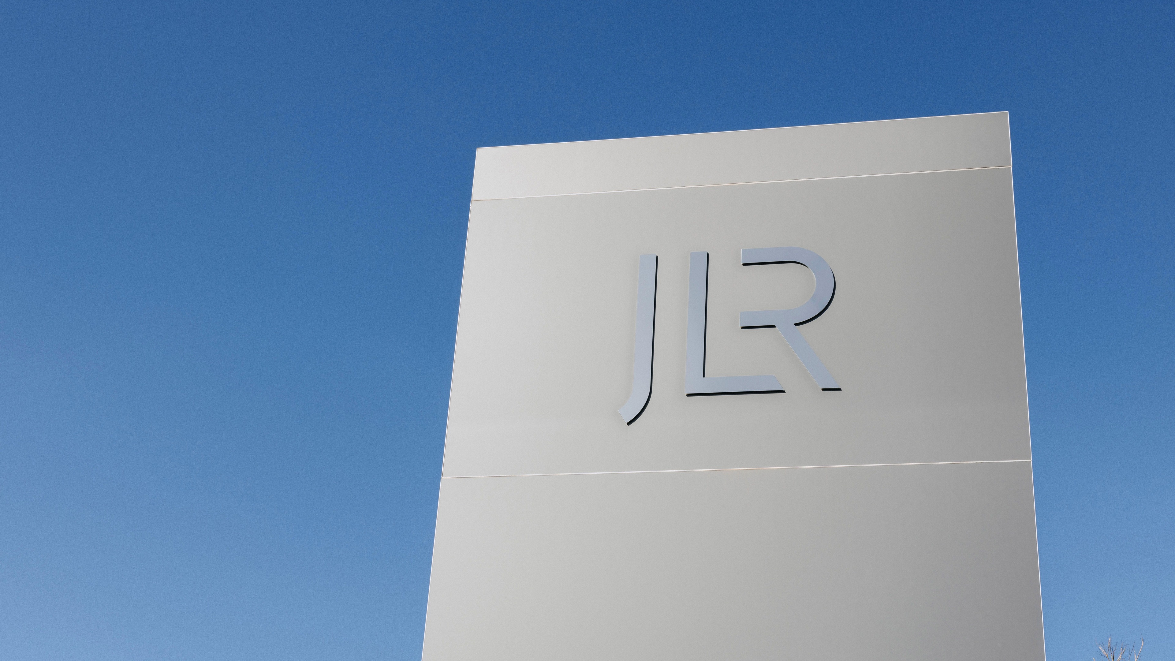 Jaguar Land Rover set to cut jobs amid overhaul