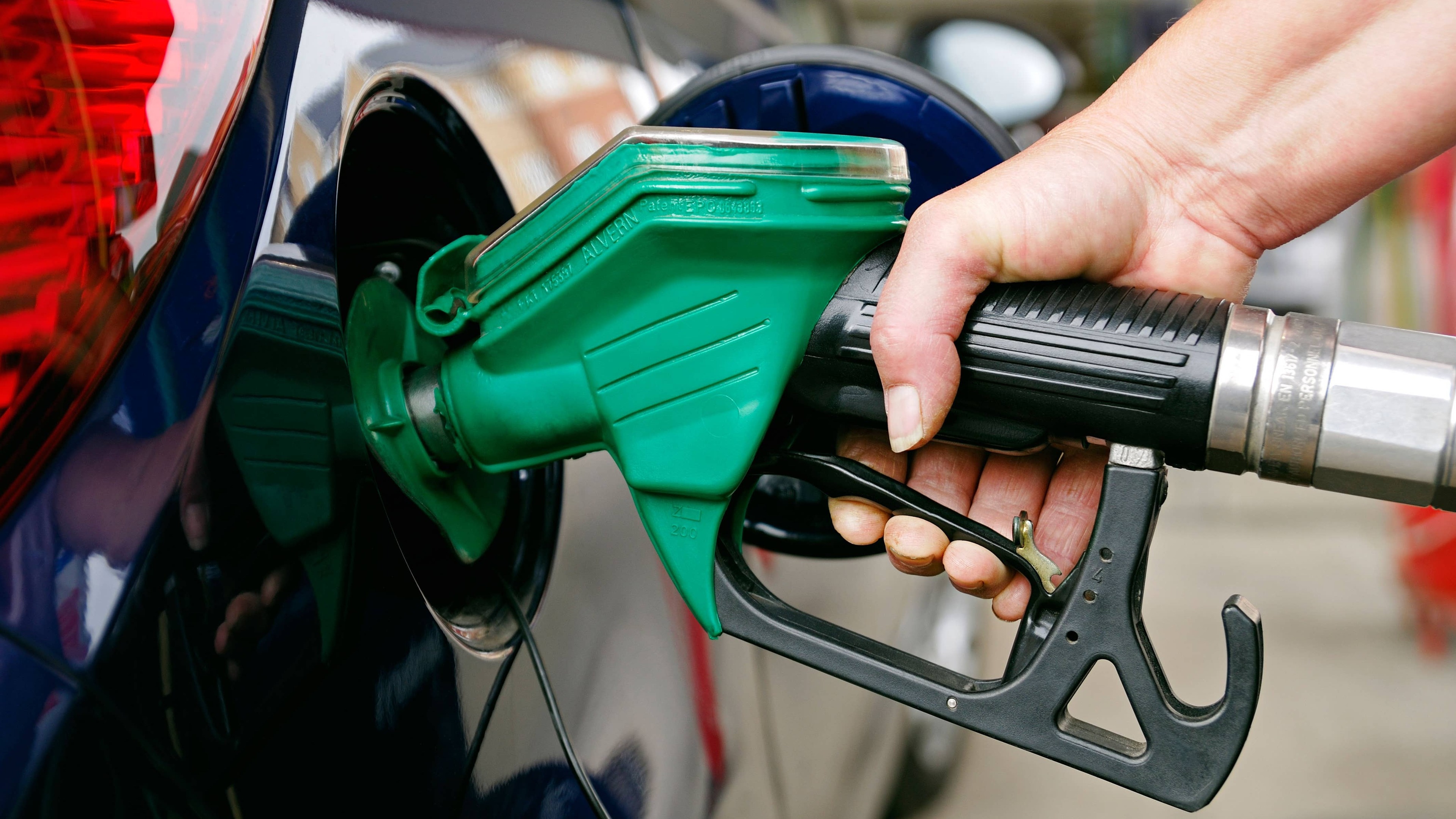 Soaring fuel prices threaten to shape April UK GDP data, ONS says