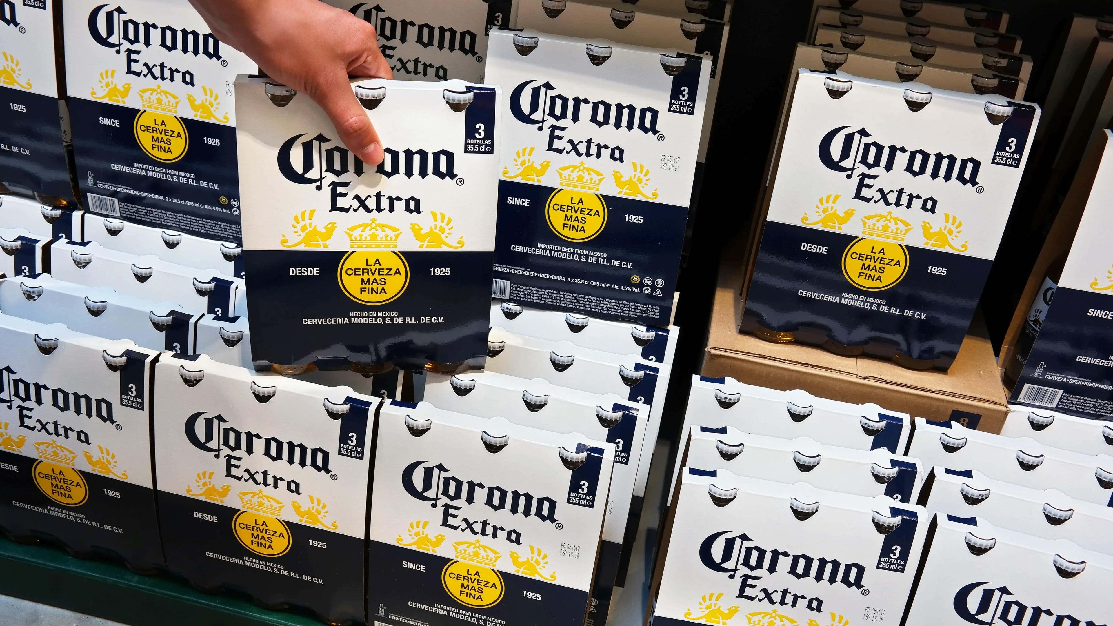 AB InBev reports beer volume growth and looks to World Cup summer