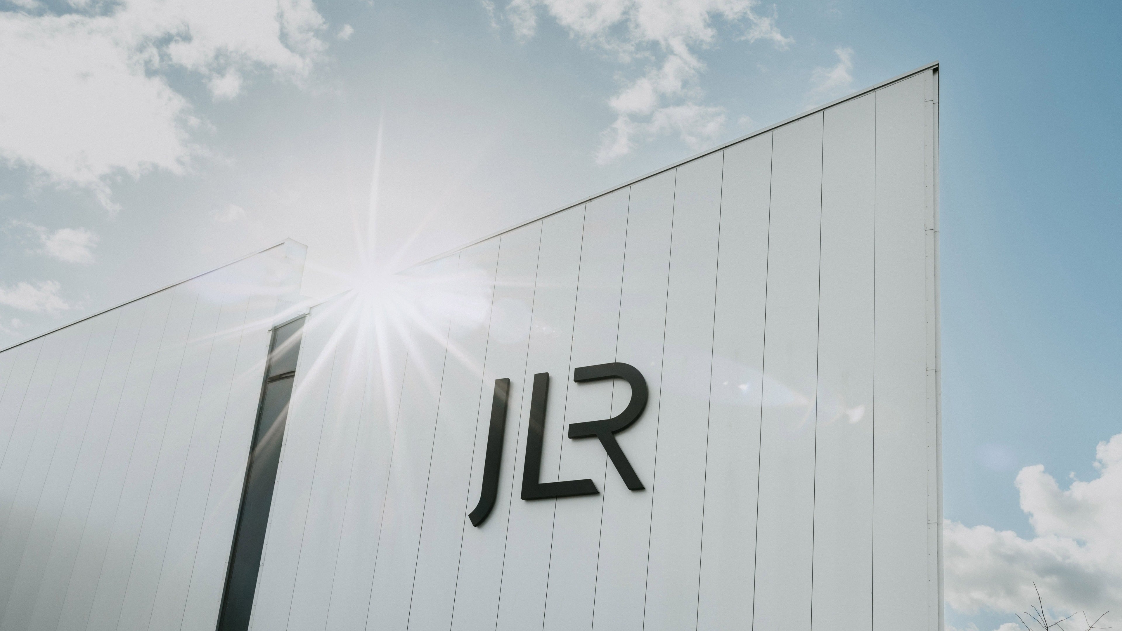 Jaguar Land Rover targets US luxury and hybrid demand to support growth