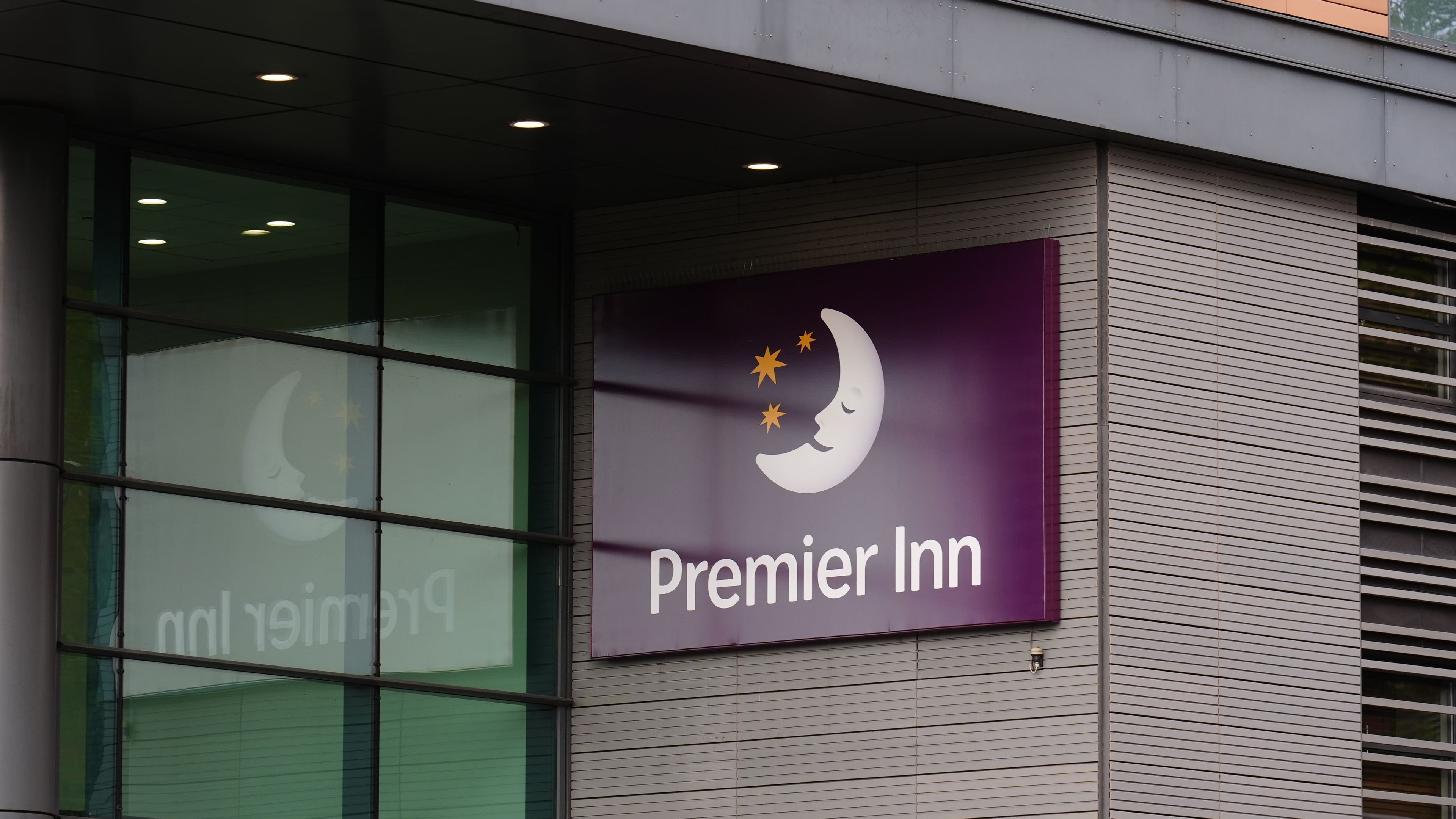 Whitbread reports rising Premier Inn bookings amid mixed trading in food and drink