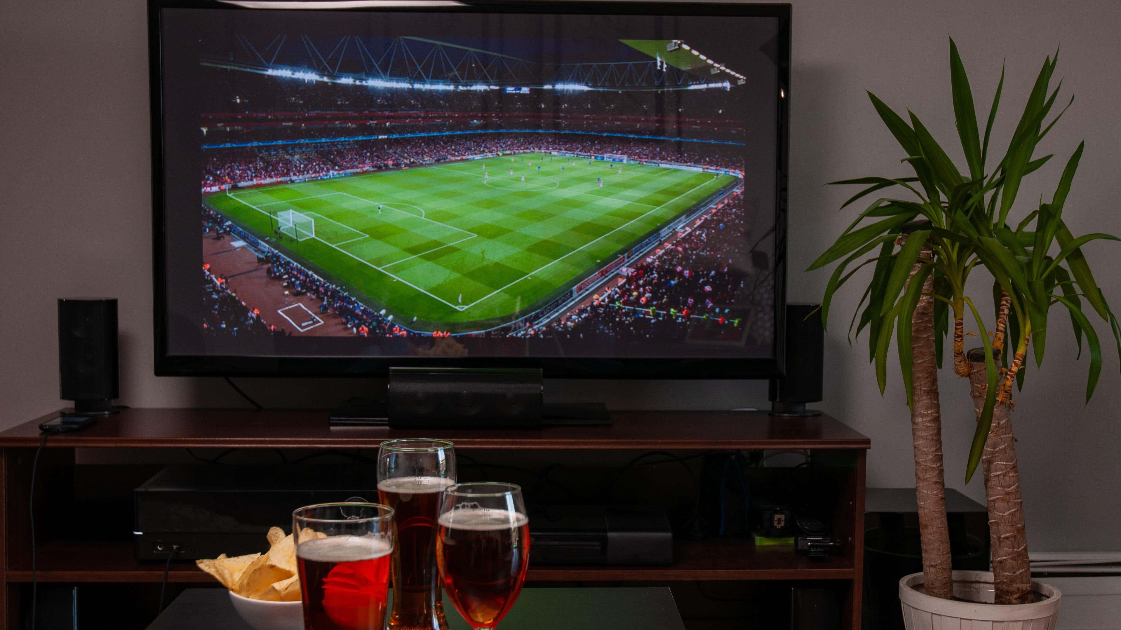 Currys reports strong World Cup demand for large TVs and beer pumps