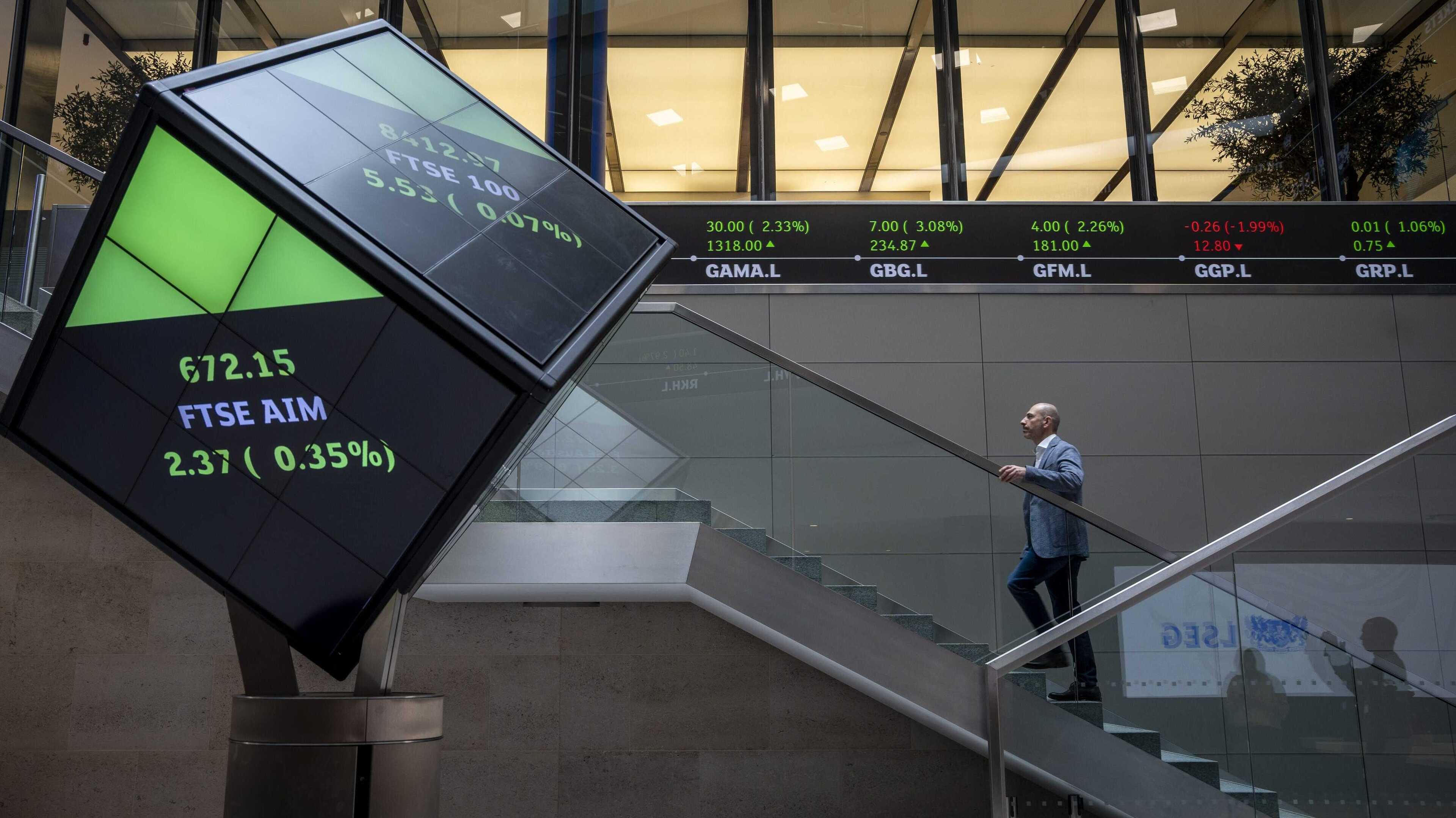FTSE 100 suffers losses amid fears over US-Iran ceasefire