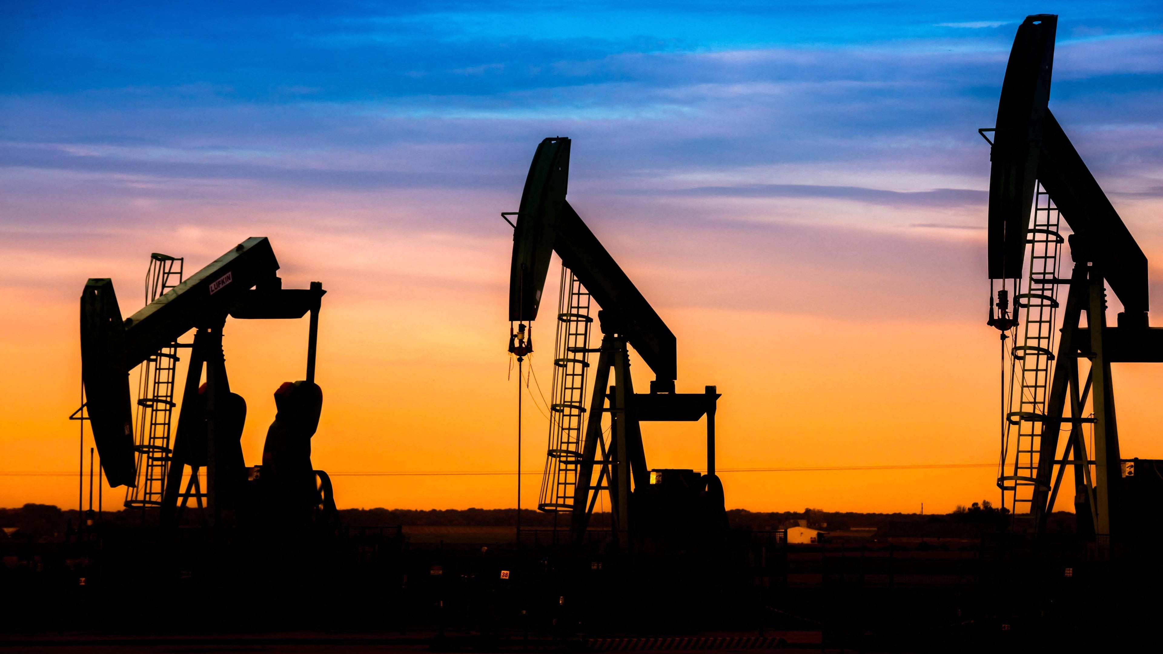 Brent crude rises above $90 amid volatility in global energy markets