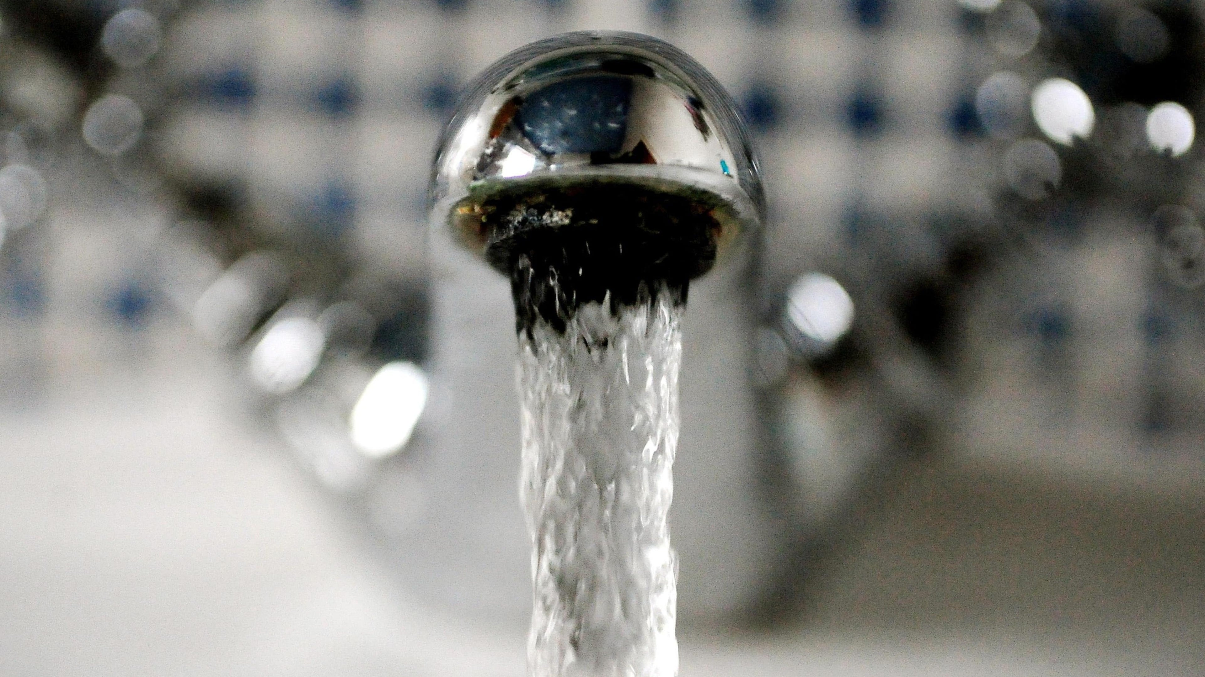 PM announces new law to allow public ownership of water firms