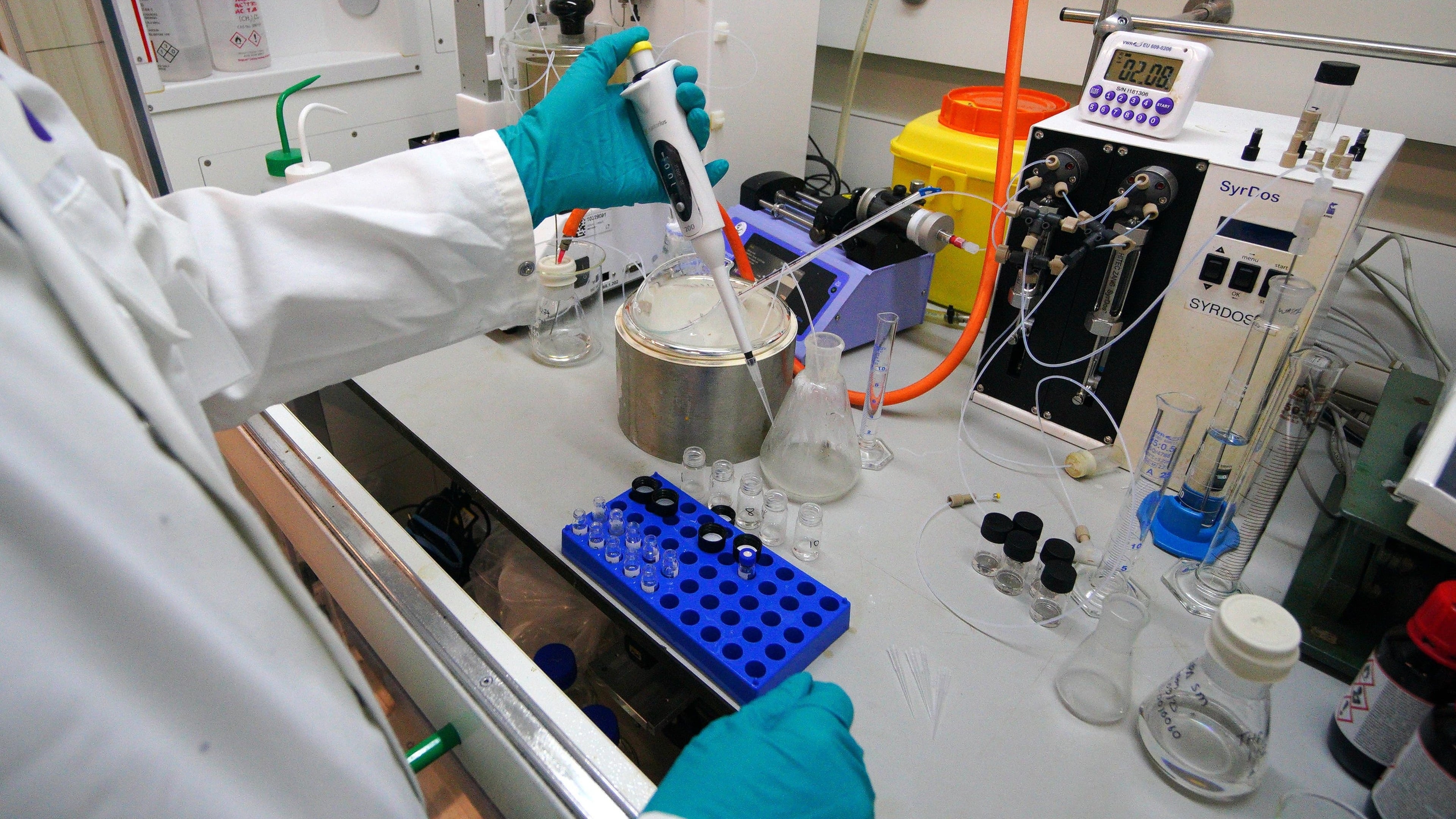 AstraZeneca stops lung cancer drug trial after earlier heart disease trial halt