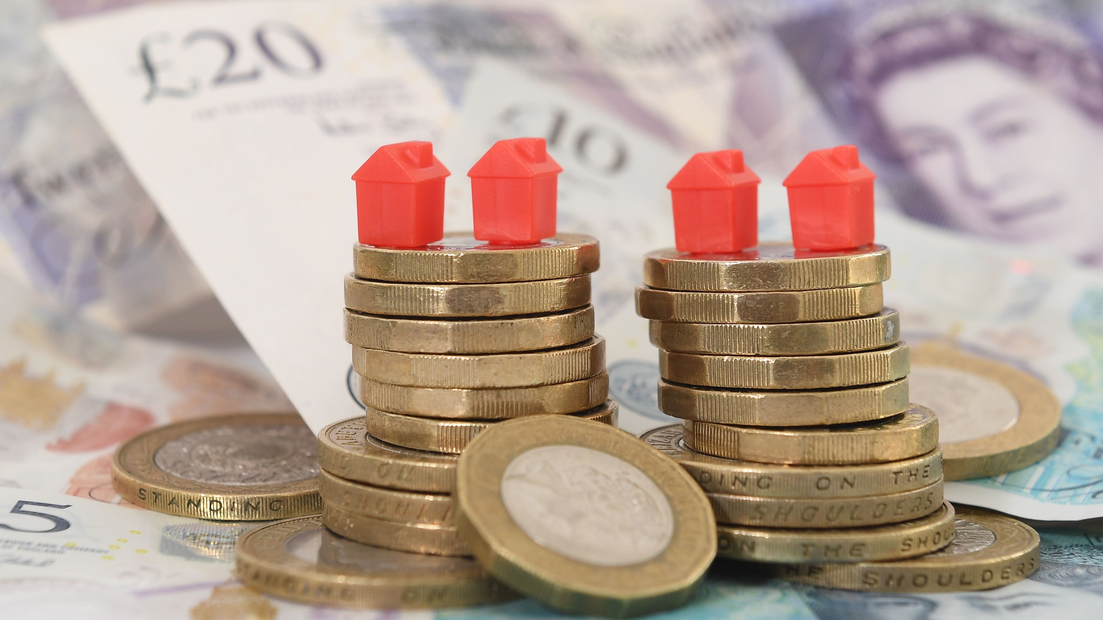 Biggest daily jump in some average fixed mortgage rates recorded since spring
