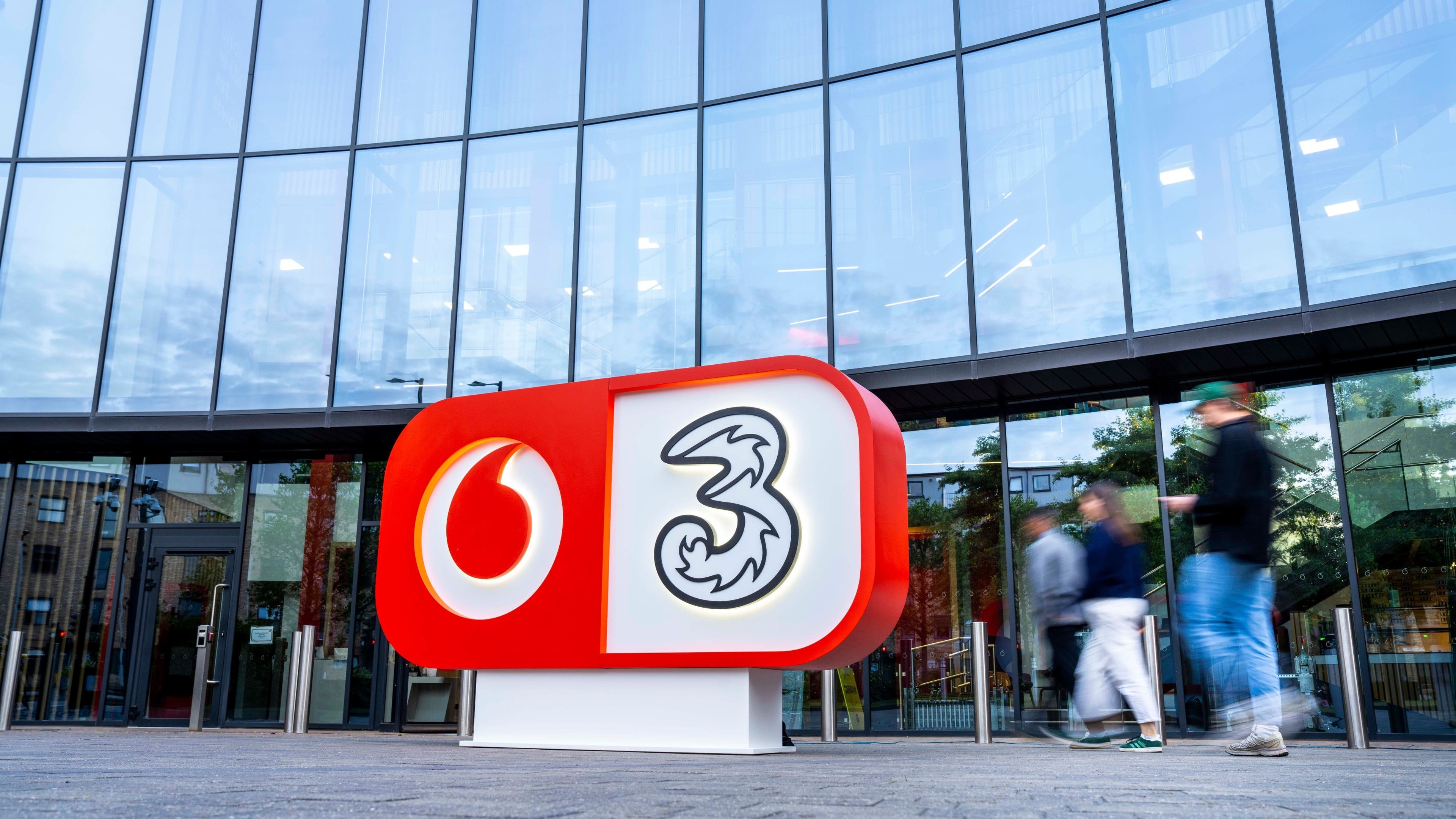 Vodafone to buy CK Hutchison out of VodafoneThree venture for £4.3bn