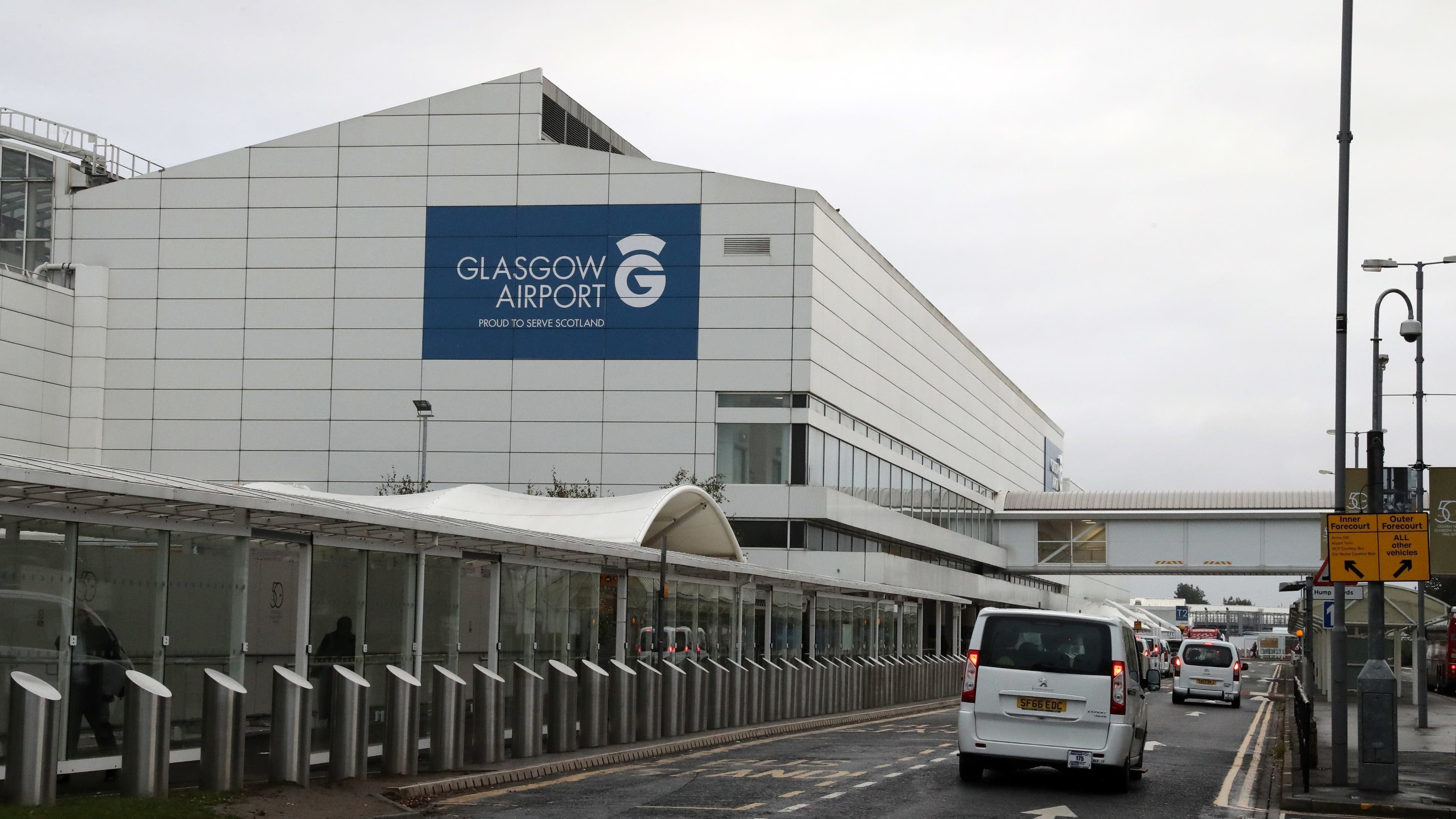 Union warns of summer strike action risk as workers balloted over pay