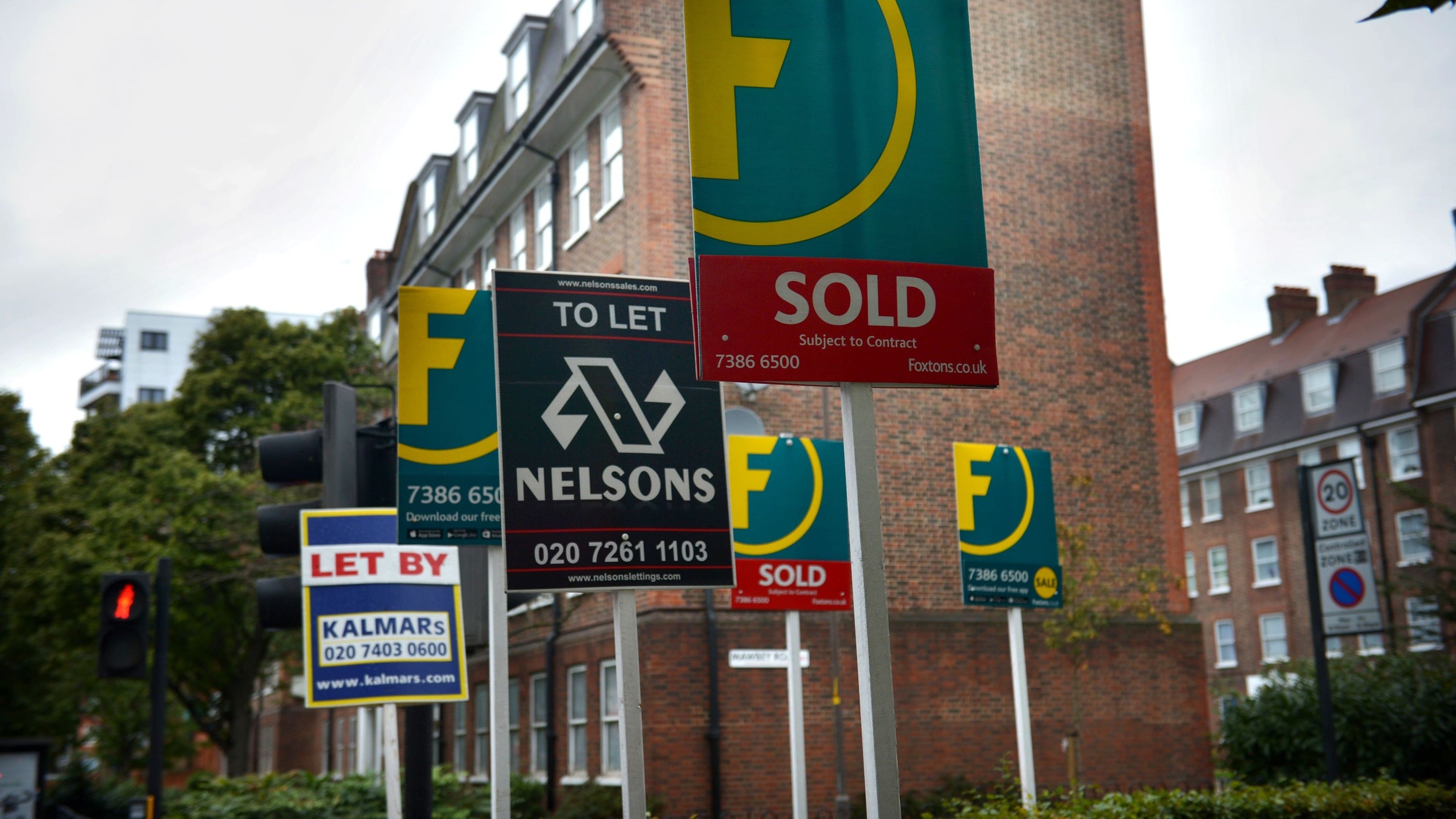 Nationwide reports UK average house price rises 0.2% in August