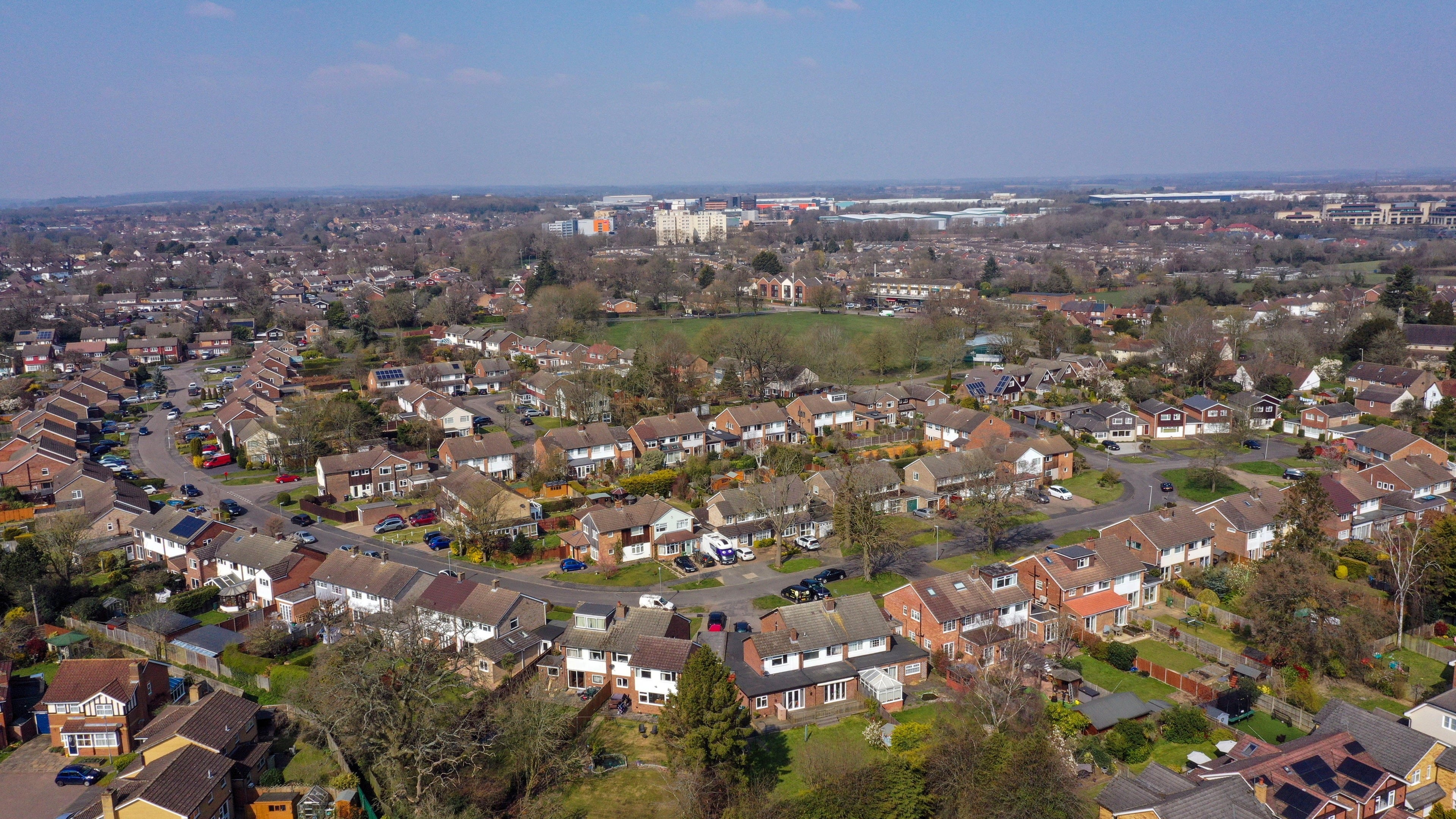 Home buyers and sellers set to save time and money under housing market shake-up