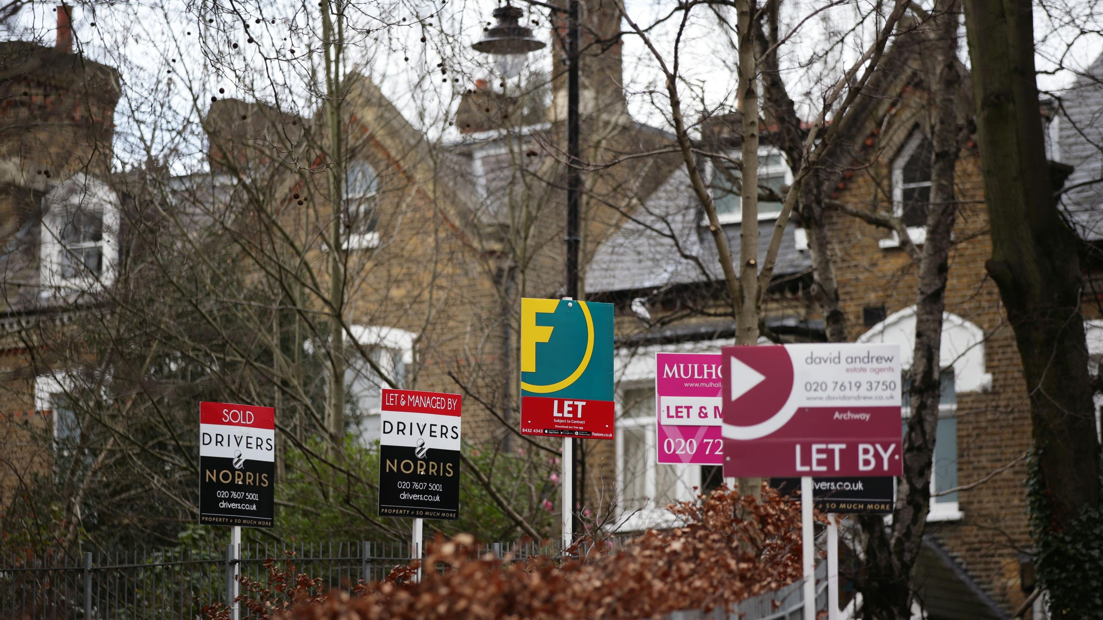 UK house prices stall in March as buyers cautious amid interest rate uncertainty