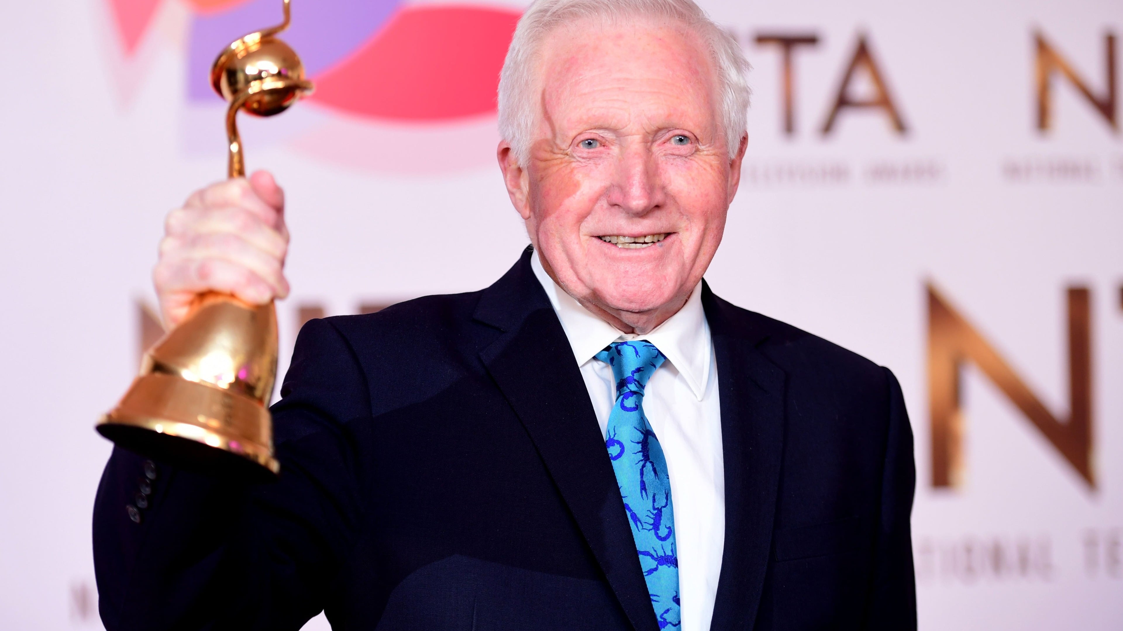 David Dimbleby criticises BBC plans to cut up to 2,000 jobs