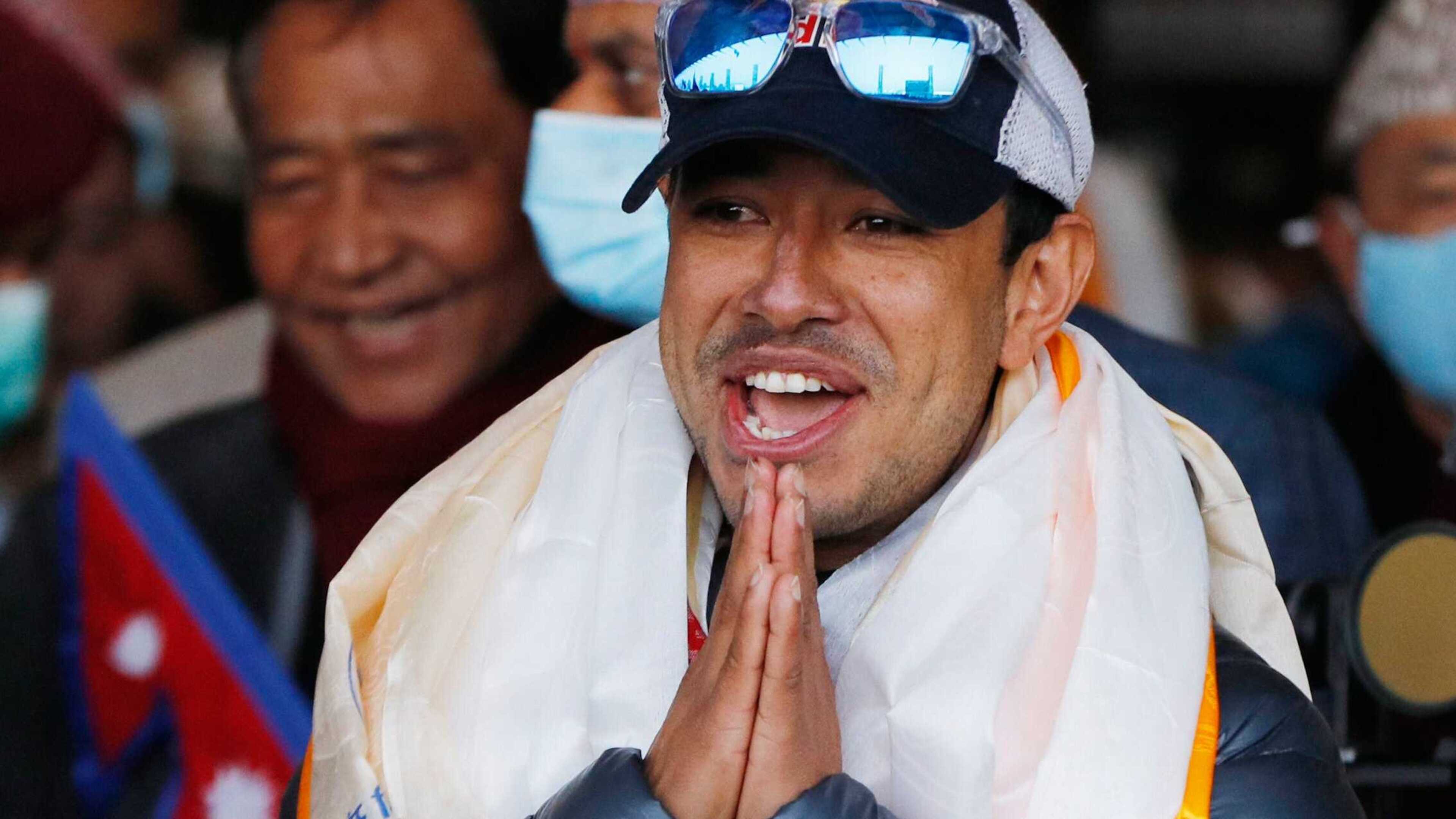 Spencer Matthews joins prayers for climbers during search led by British mountaineer