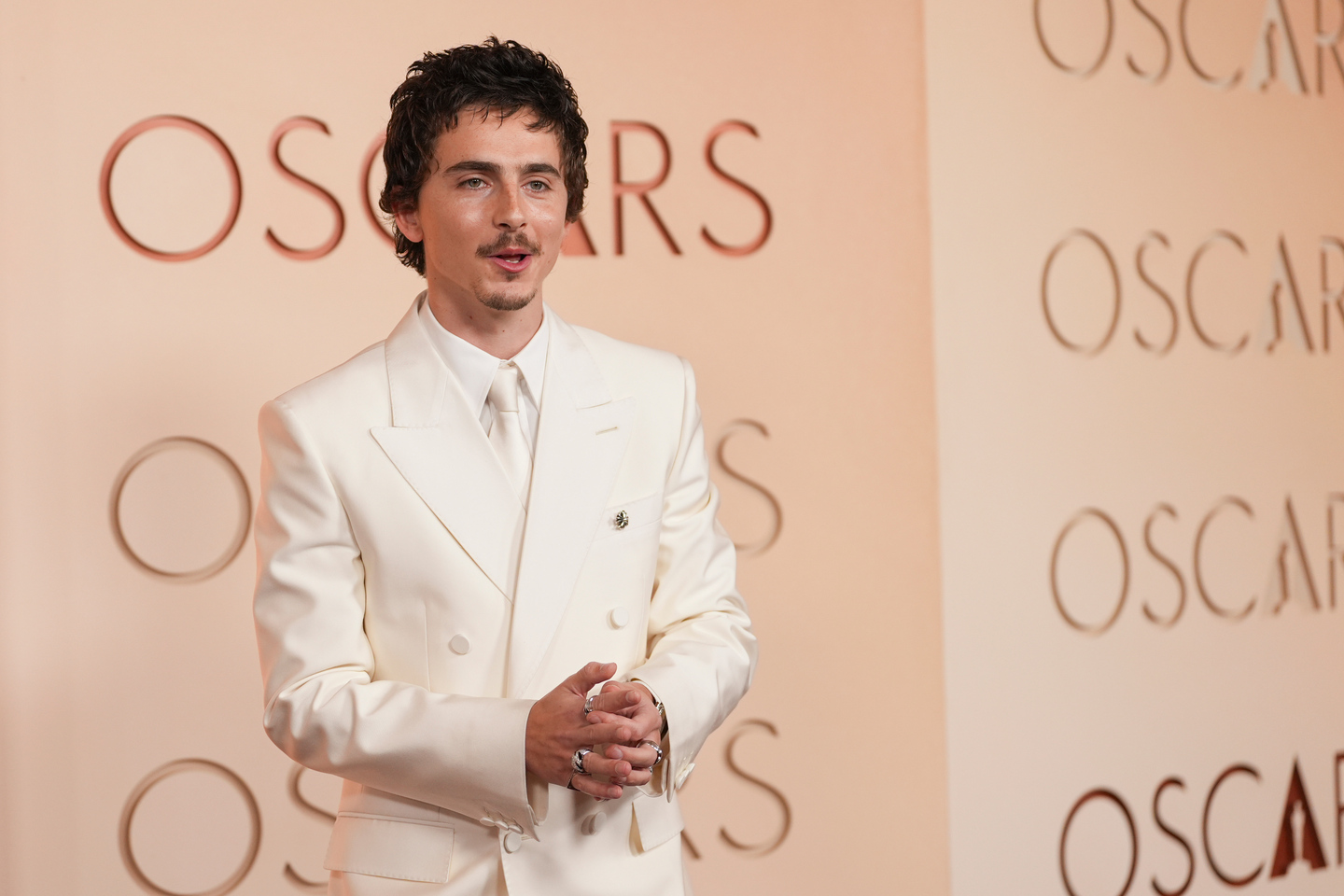In Pictures: Stars grace the red carpet at the 98th Academy Awards ...