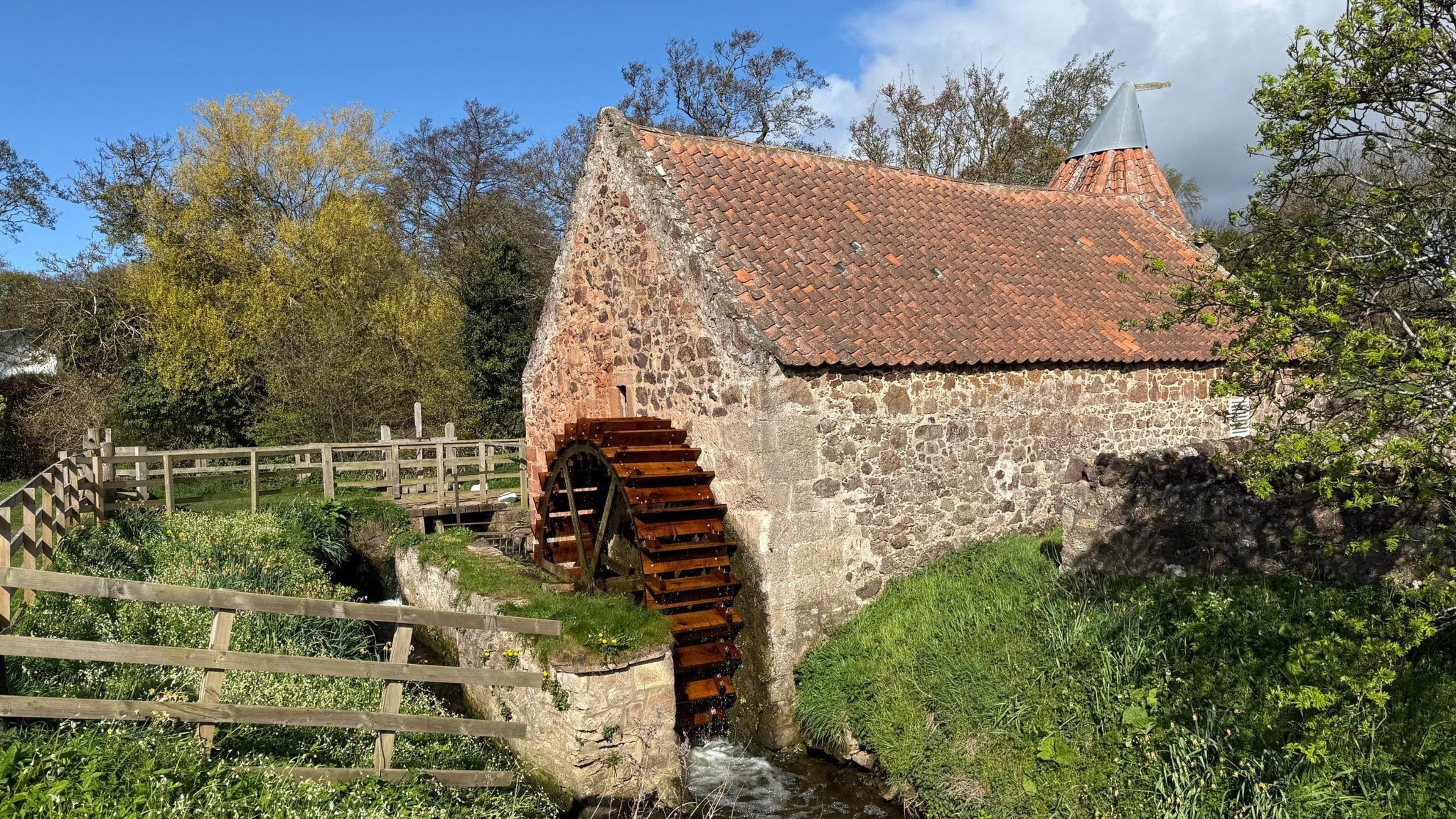 Mill which featured in Outlander grinds grain again