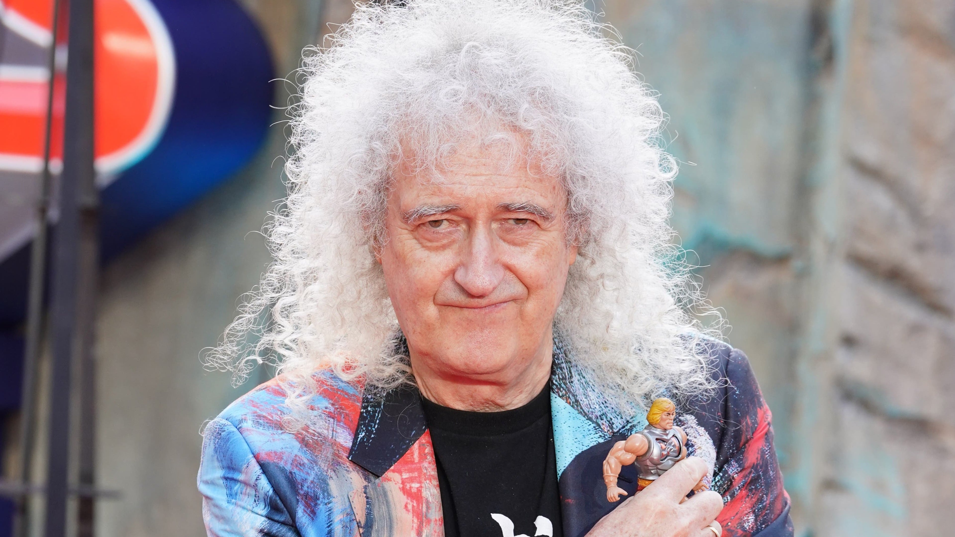 Brian May watches the solar eclipse from Spain and shares the moment online