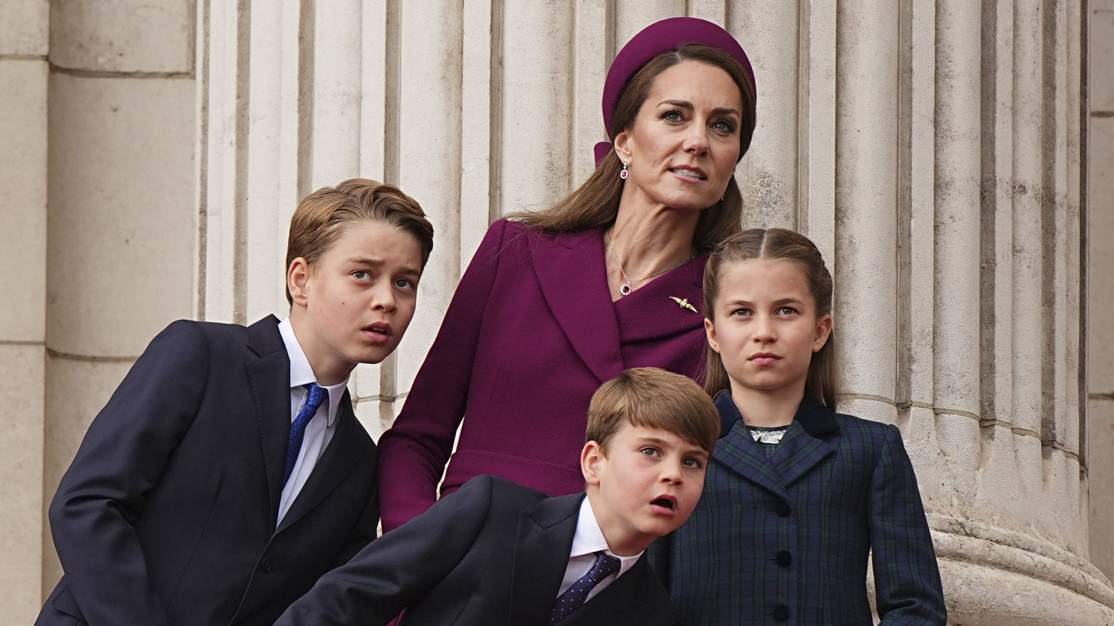 Photo of Princess Kate and children watching VE Day flypast shortlisted for UK photo award