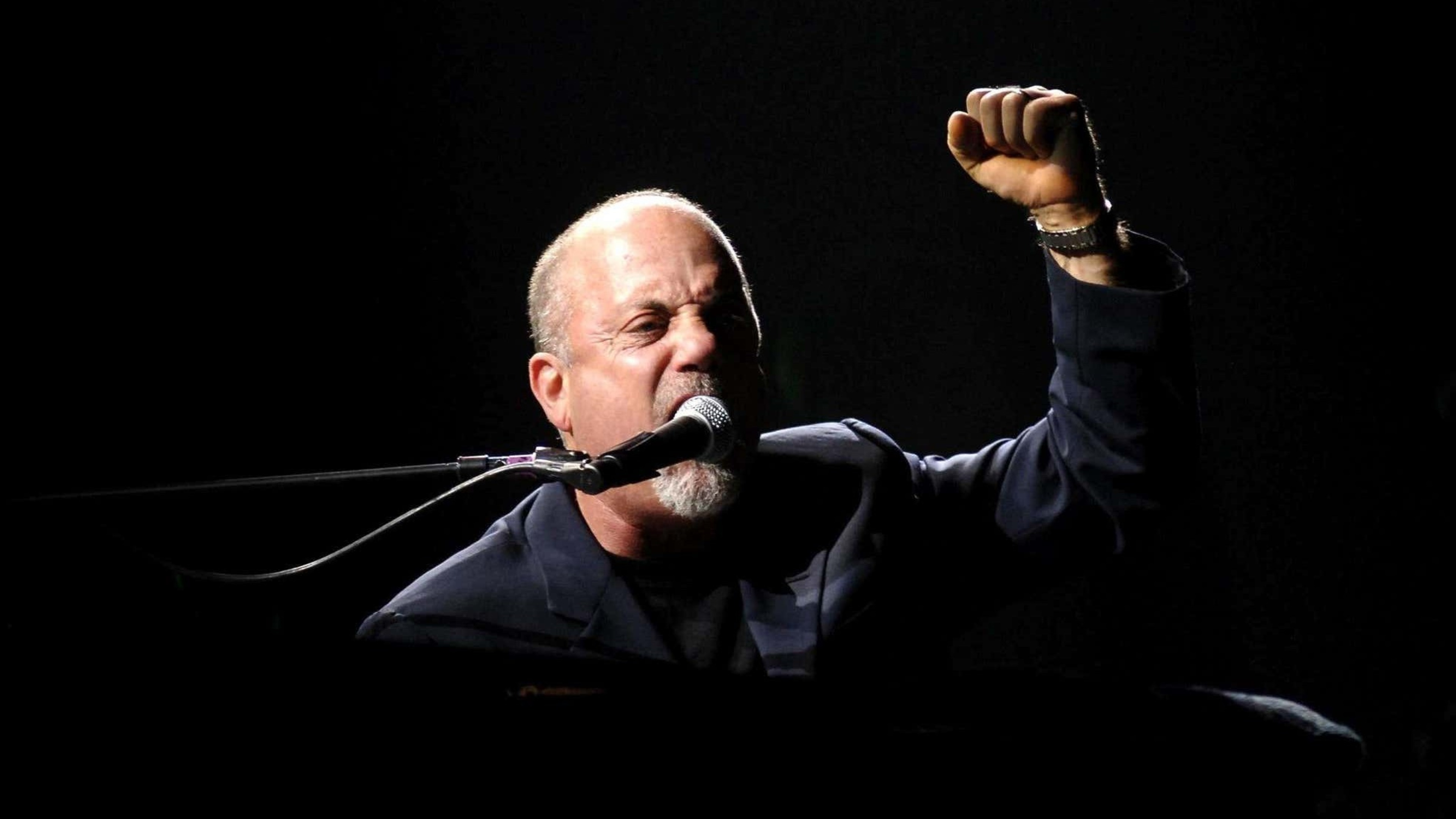 Billy Joel offers tribute to Vienna during Eurovision final