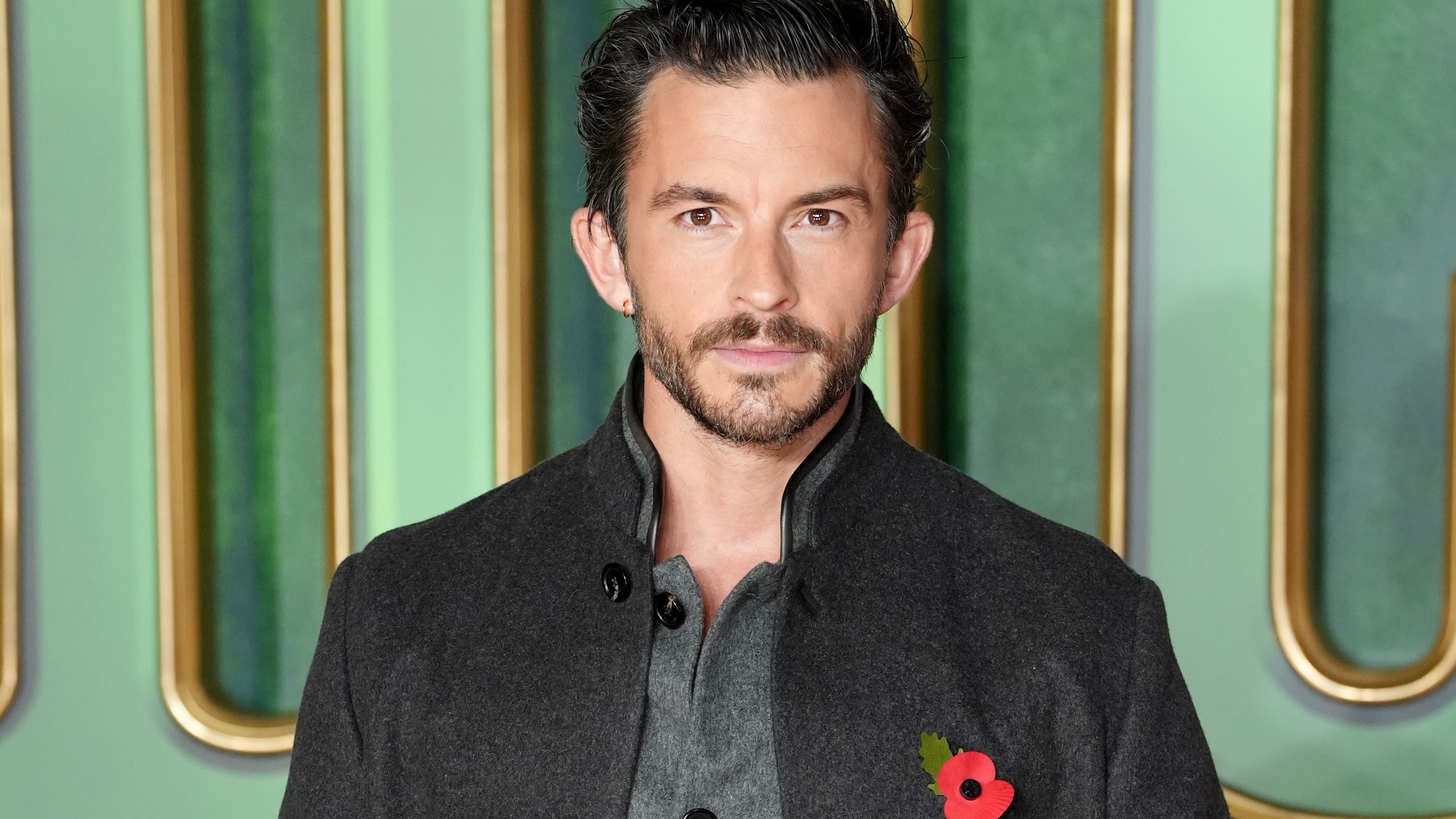 Jonathan Bailey withdraws from London production of Sunday in the Park with George