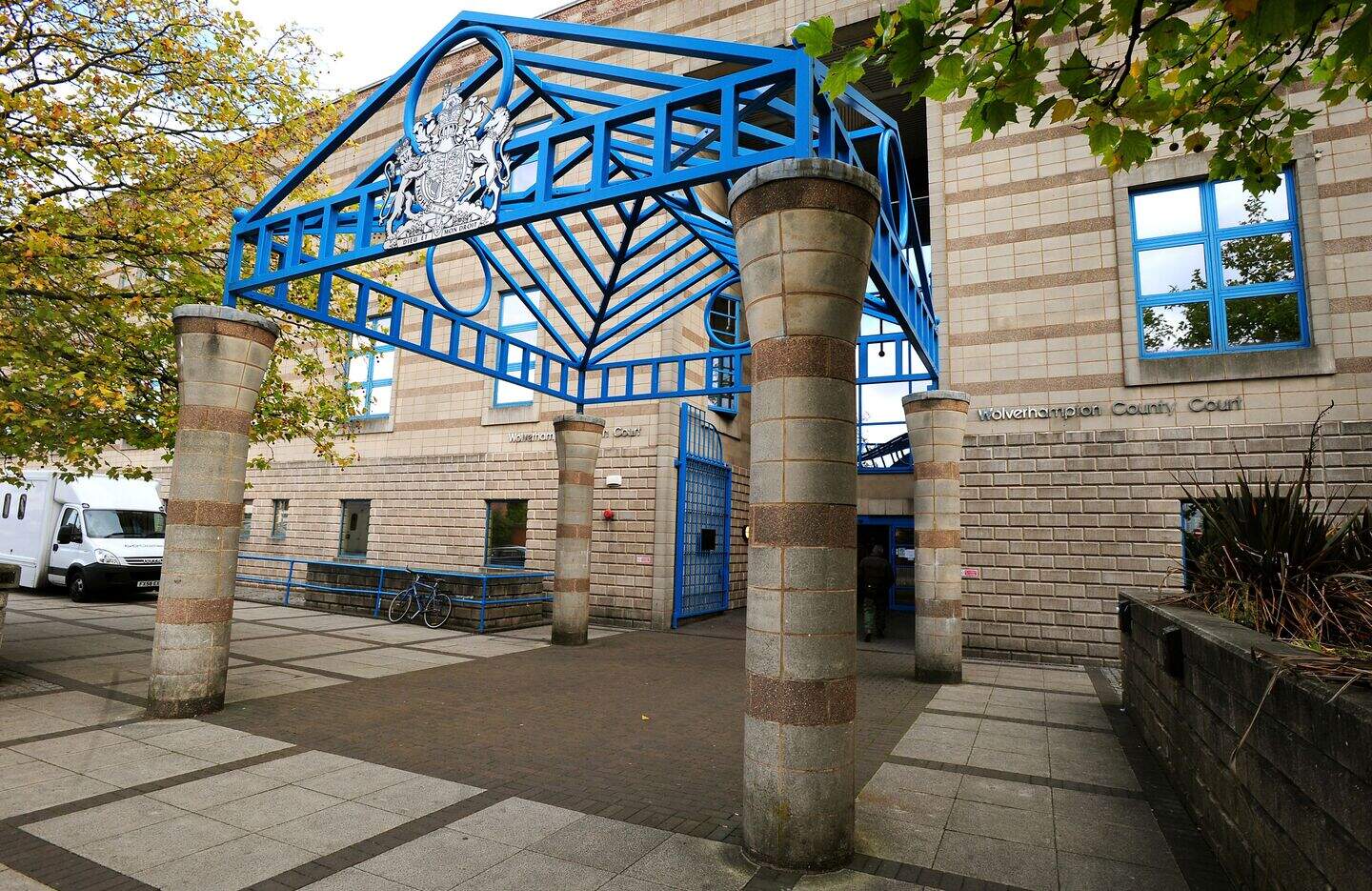 Off-duty constable ‘more like a drunk’ than a policeman, rape trial ...