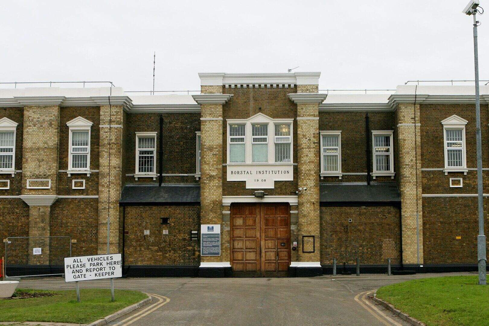 Jailhouse cat drafted in to tackle prison’s ‘severe’ vermin problem ...