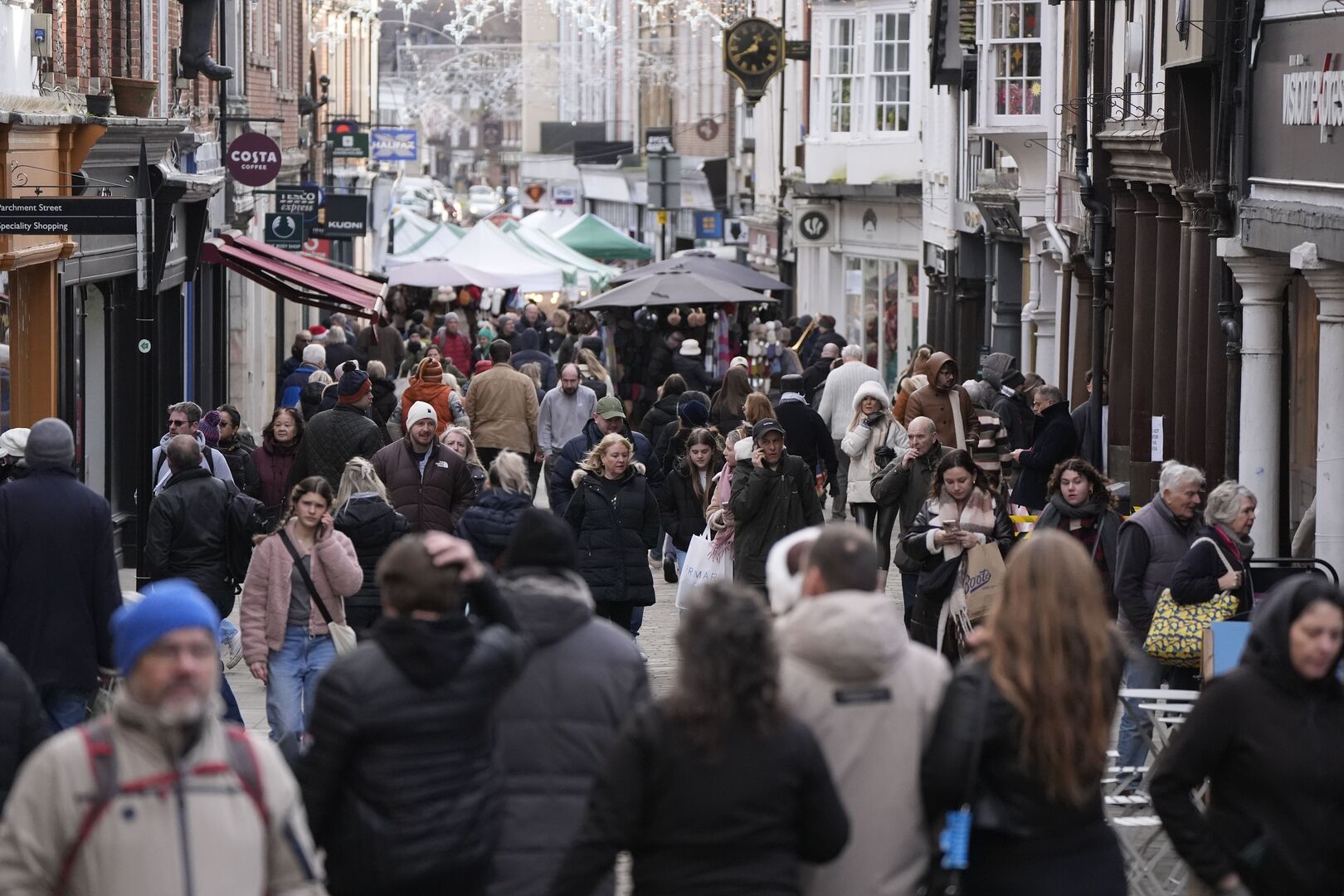 Northern Ireland shop footfall down 14.3pc: what it means | Belfast ...