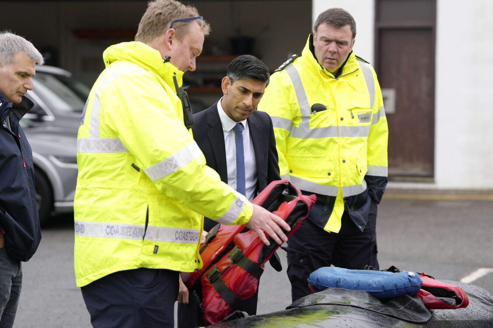 ‘Got to break cycle of criminal gangs’ enabling migrants across Channel ...