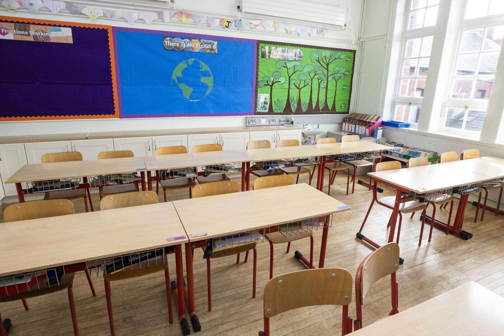 Teaching unions warn of industrial action over workloads as new term starts