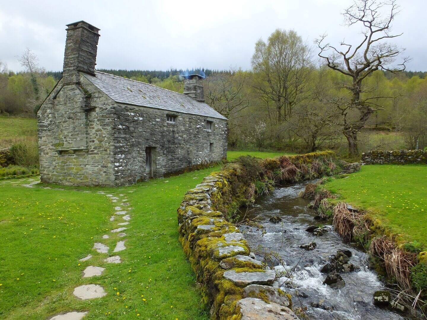 Hydropower deployed to protect centuries-old Welsh bible from damp ...