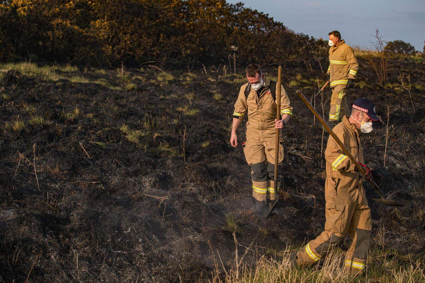 In pictures: Firefighters tackle gorse fire at Giant’s Park in north ...