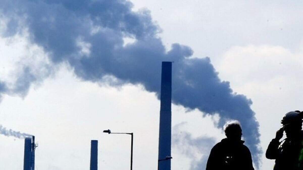 'Very high' levels of air pollution recorded in Northern Ireland ...