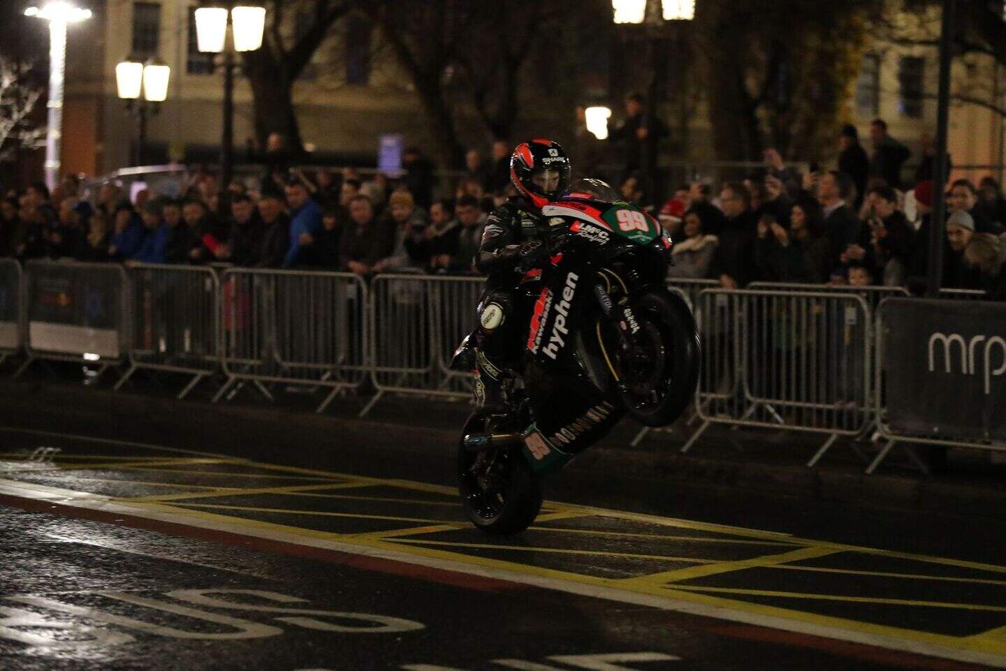 Video: Ryan Farquhar back on bike for first time since horror North ...