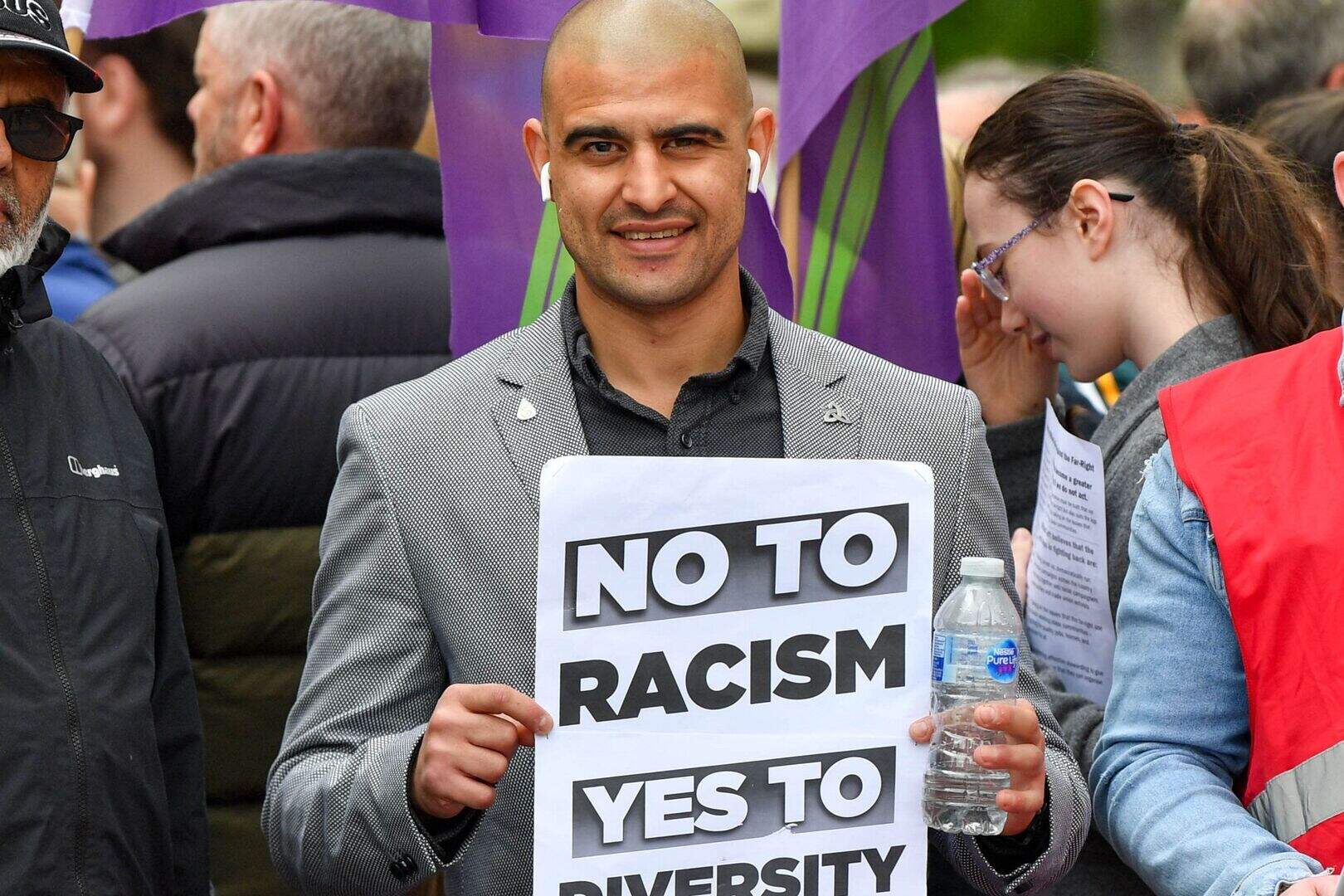 Heavy police presence as anti-racism and far-right gather for counter ...