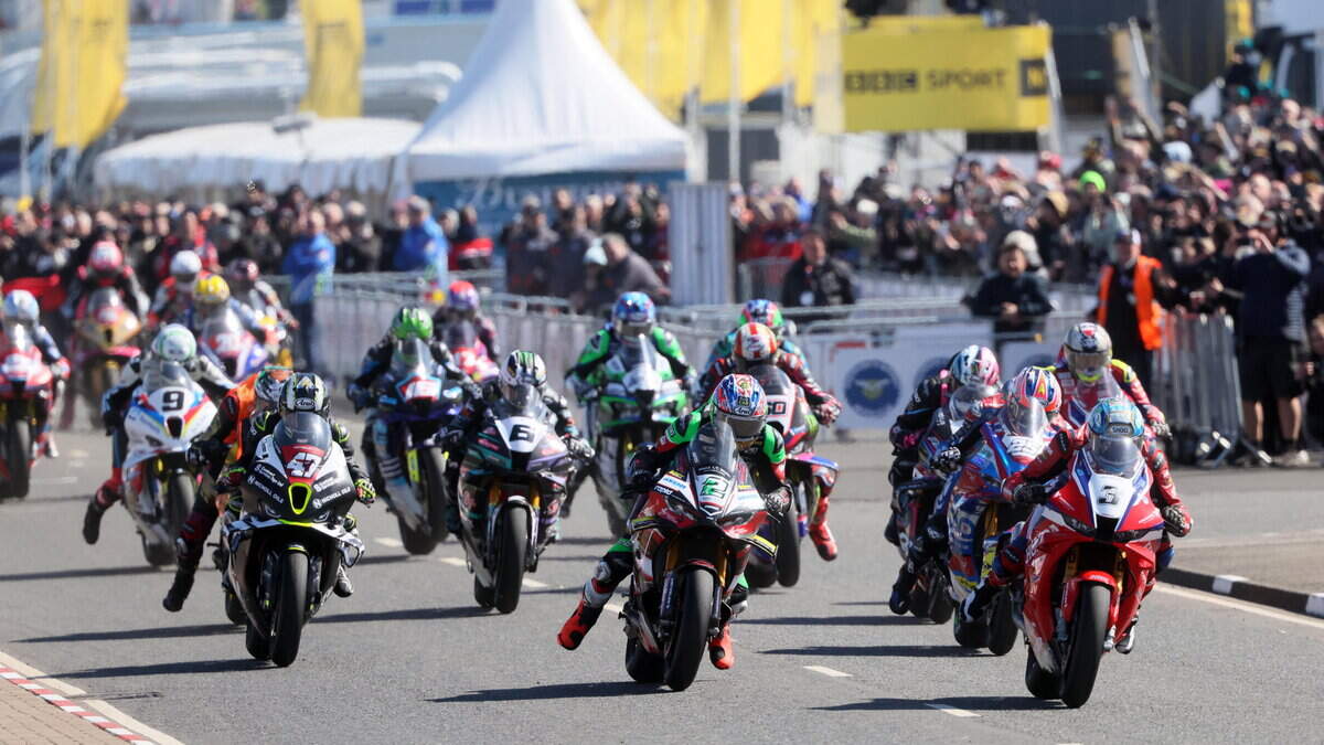 North West 200 | Feature Superbike race to be re-run over half distance ...