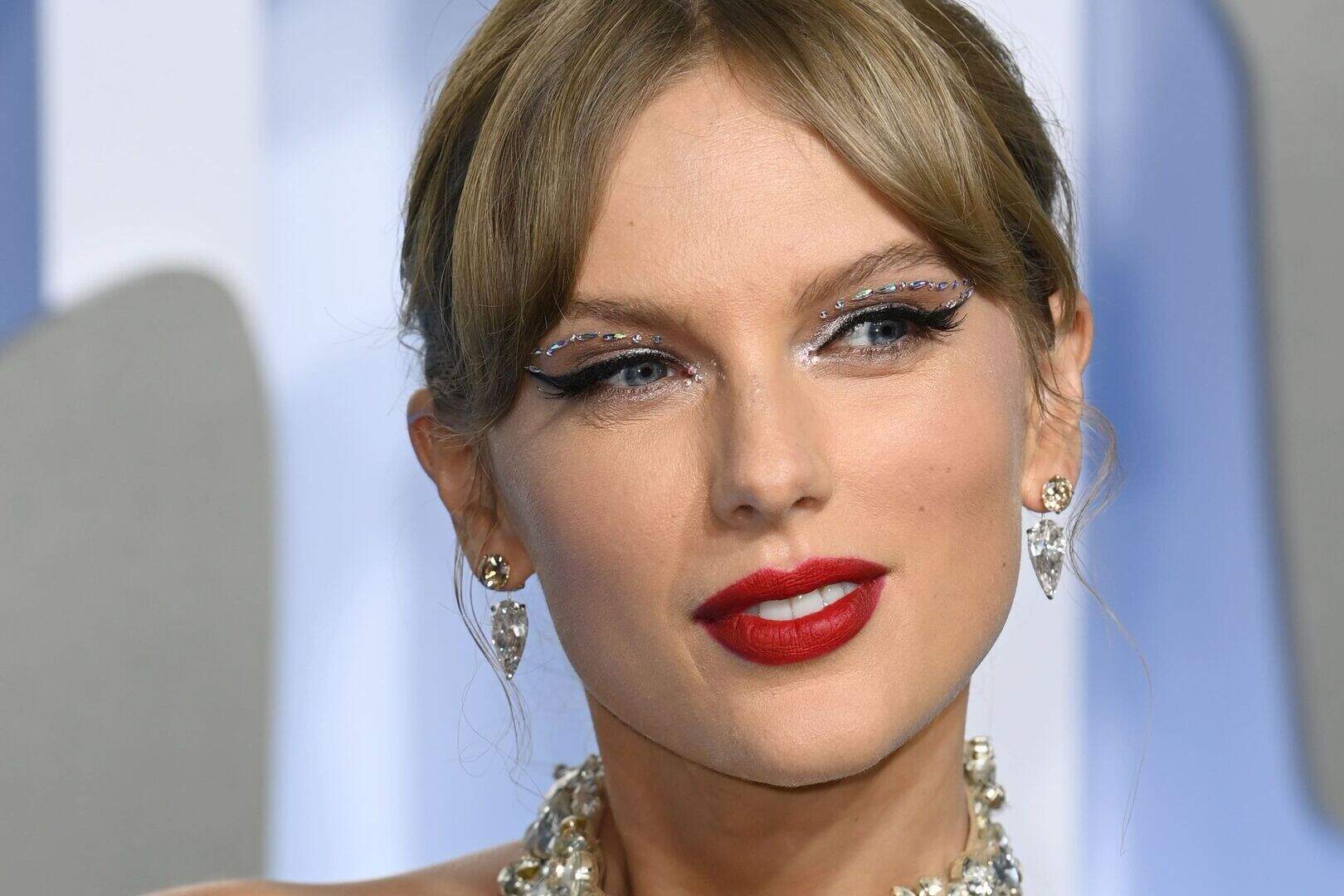 Taylor Swift tipped for first number one of 2023 with album Midnights ...