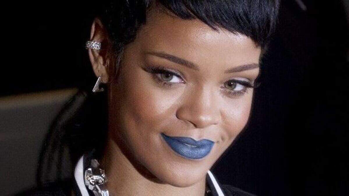 Rihanna takes a swipe at paparazzi | Belfast Telegraph