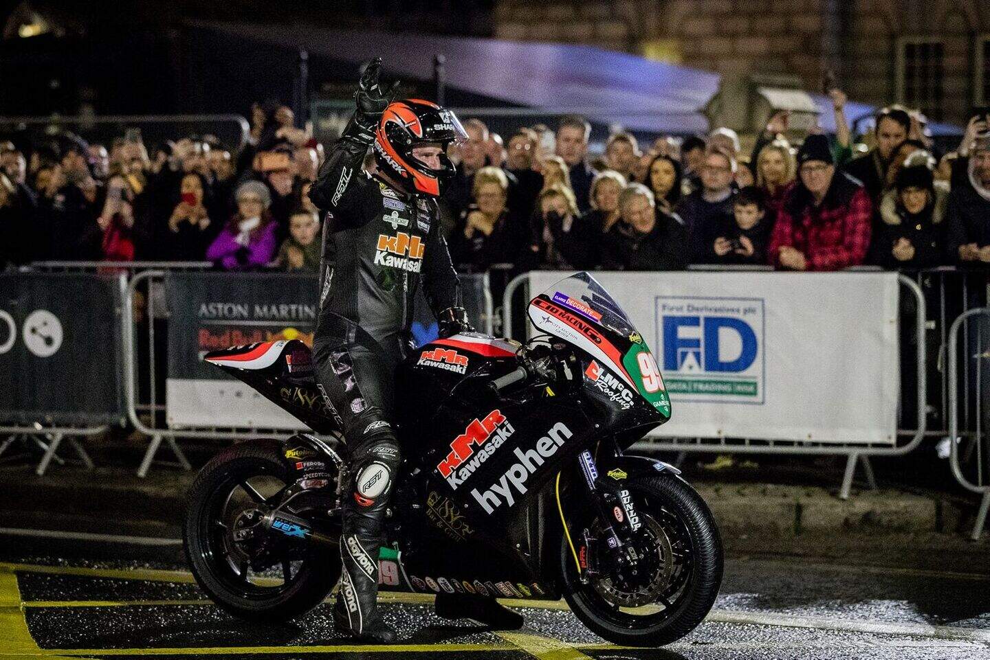 Video: Ryan Farquhar back on bike for first time since horror North ...
