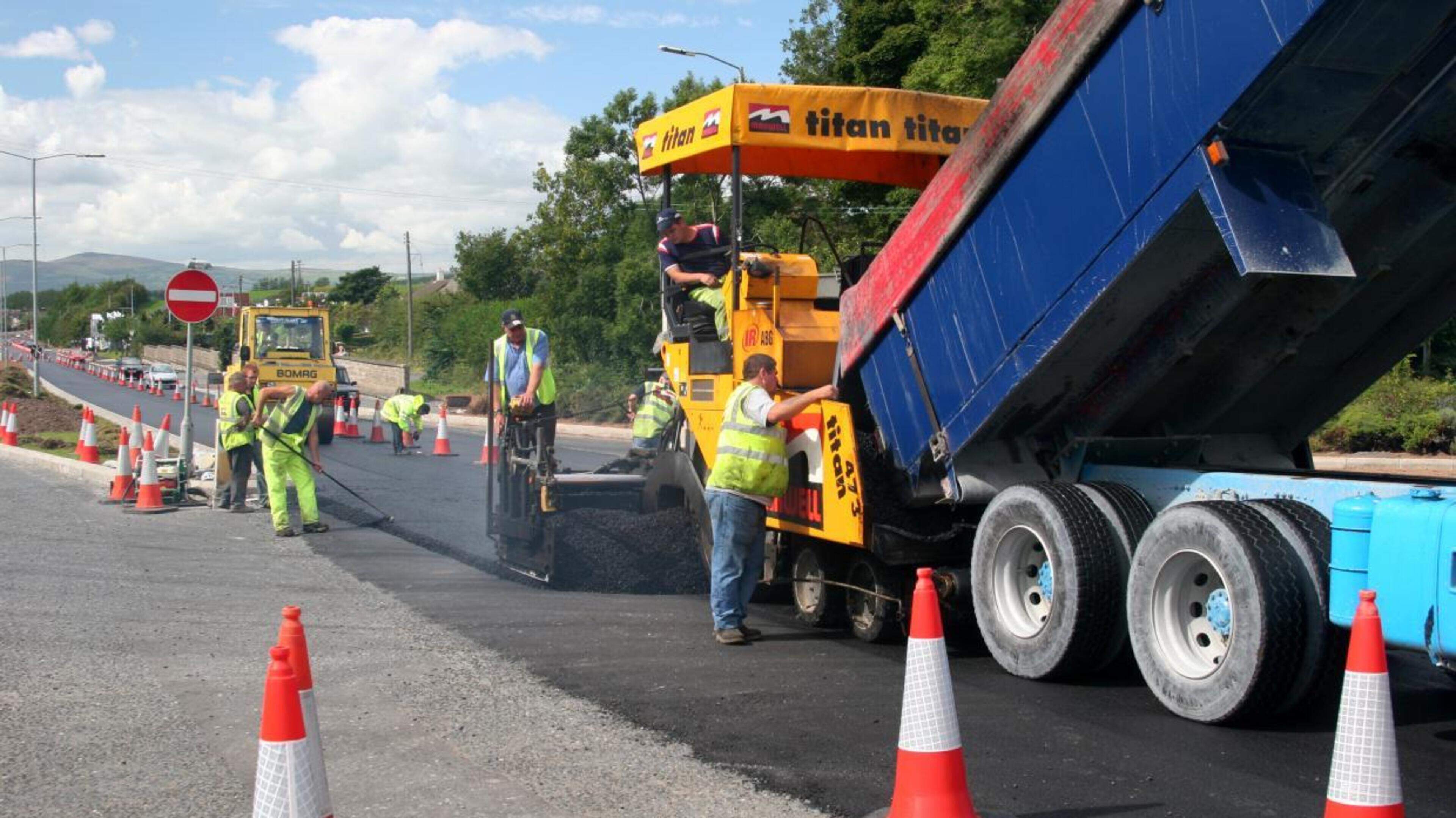 £1.5 Million M2 Motorway Resurfacing Scheme Causes Belfast Commuter Disruption as Infrastructure Investment Continues