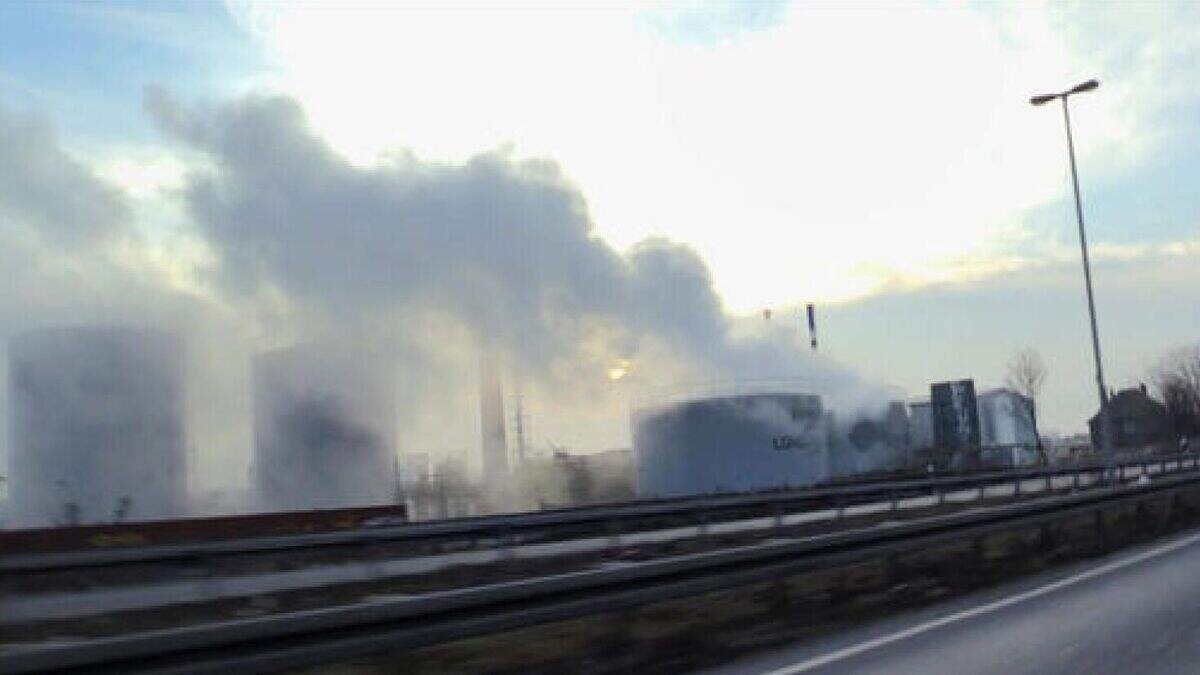 Sulphuric acid spill creates toxic cloud in German city | Belfast Telegraph