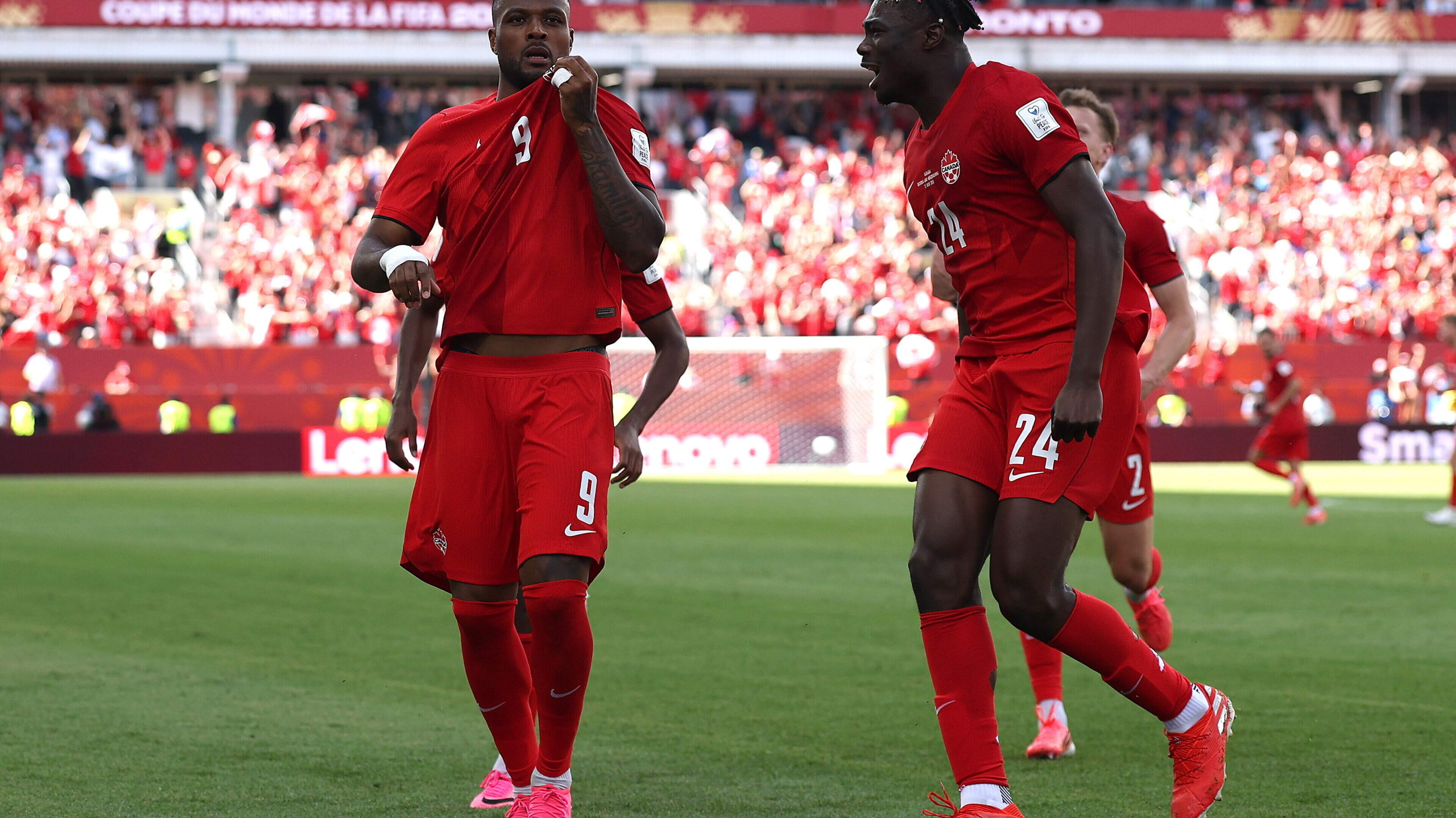 Larin scores in 78th minute to rally Canada to 1-1 draw with Bosnia-Herzegovina in World Cup opener
