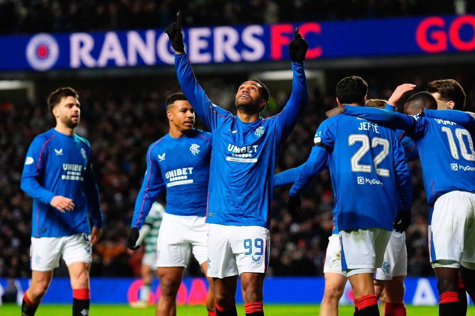 William Hill Scottish Premiership: Rangers sink Celtic to win New Year ...