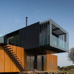 Shipping container house featured on Grand Designs wins top ...