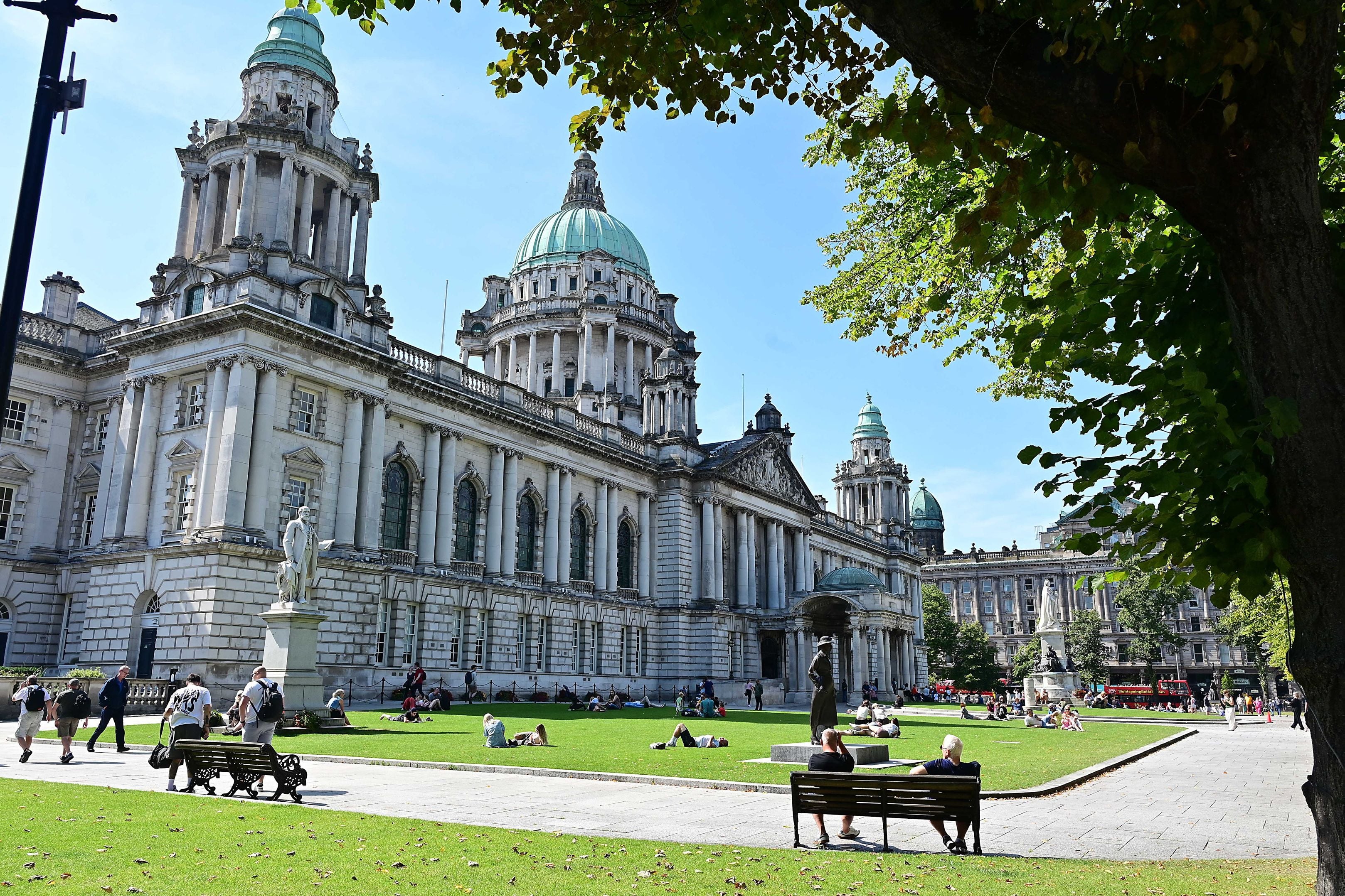 Visitors from Republic and GB buoy NI tourism numbers