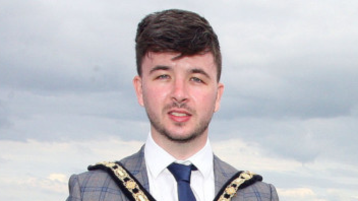 Mayor should quit post over praise for IRA killer: Swann | Belfast ...